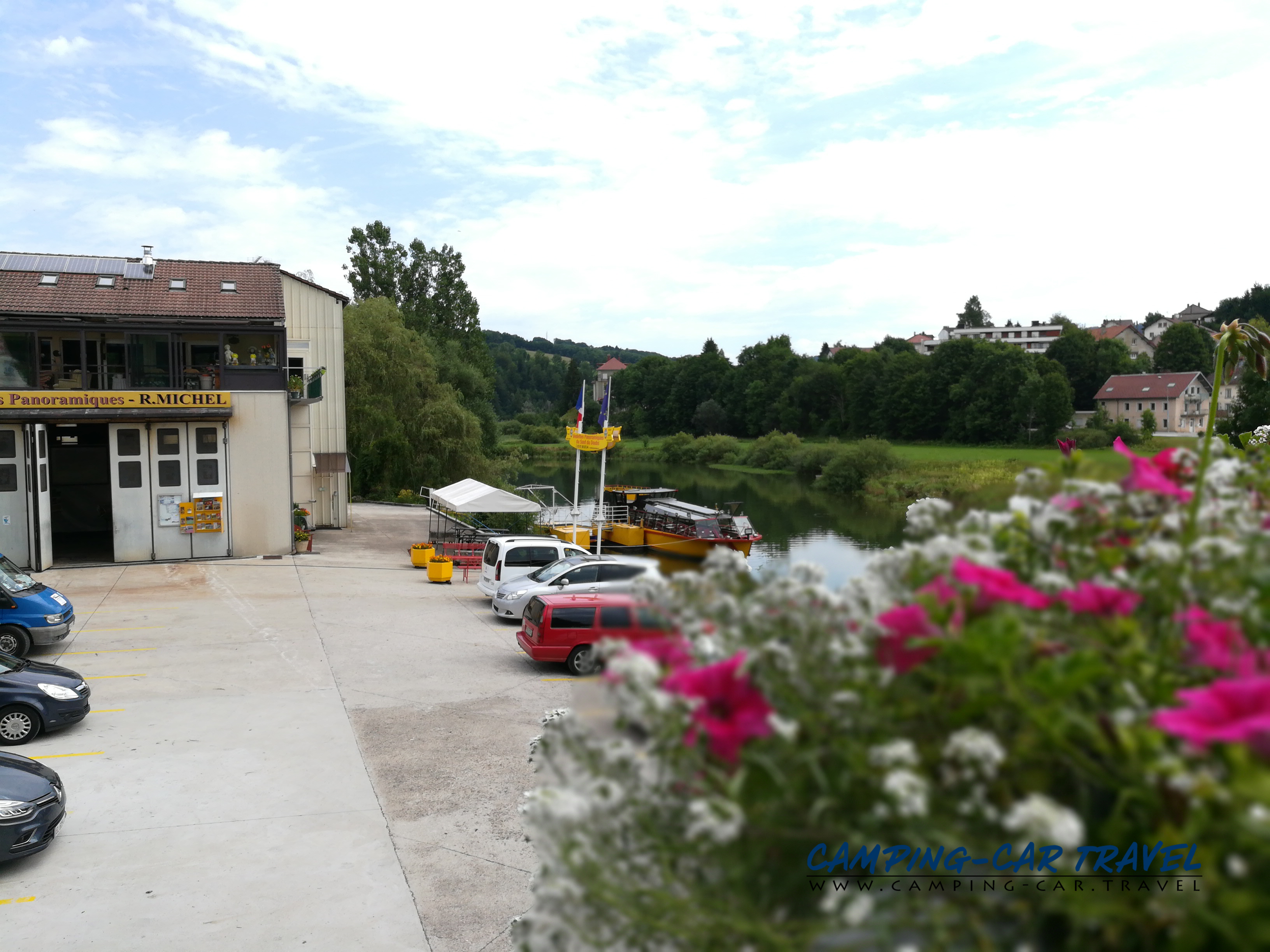 aire services camping car Villers-le-Lac Doubs