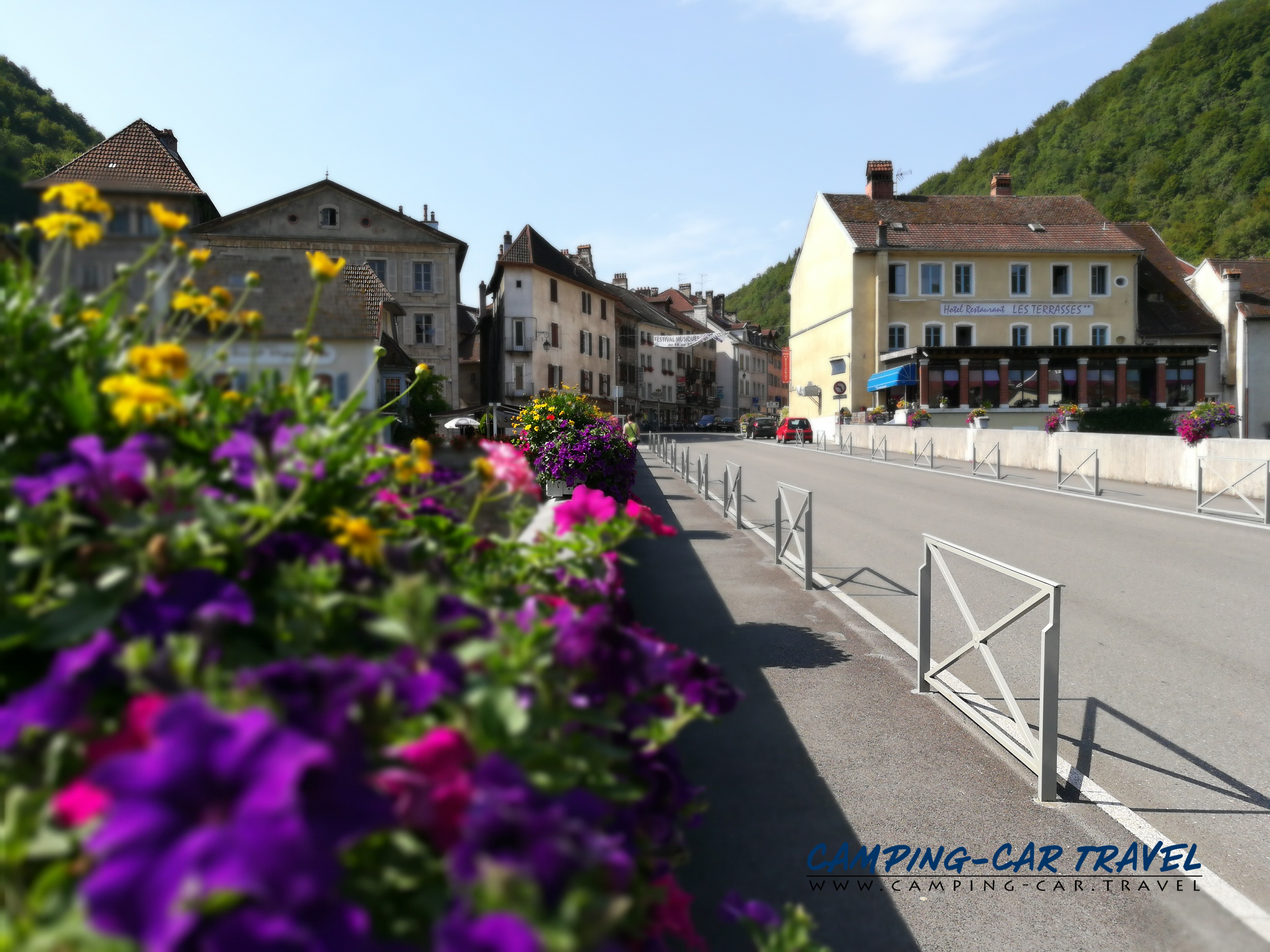 aire services camping car Saint-Hippolyte Doubs