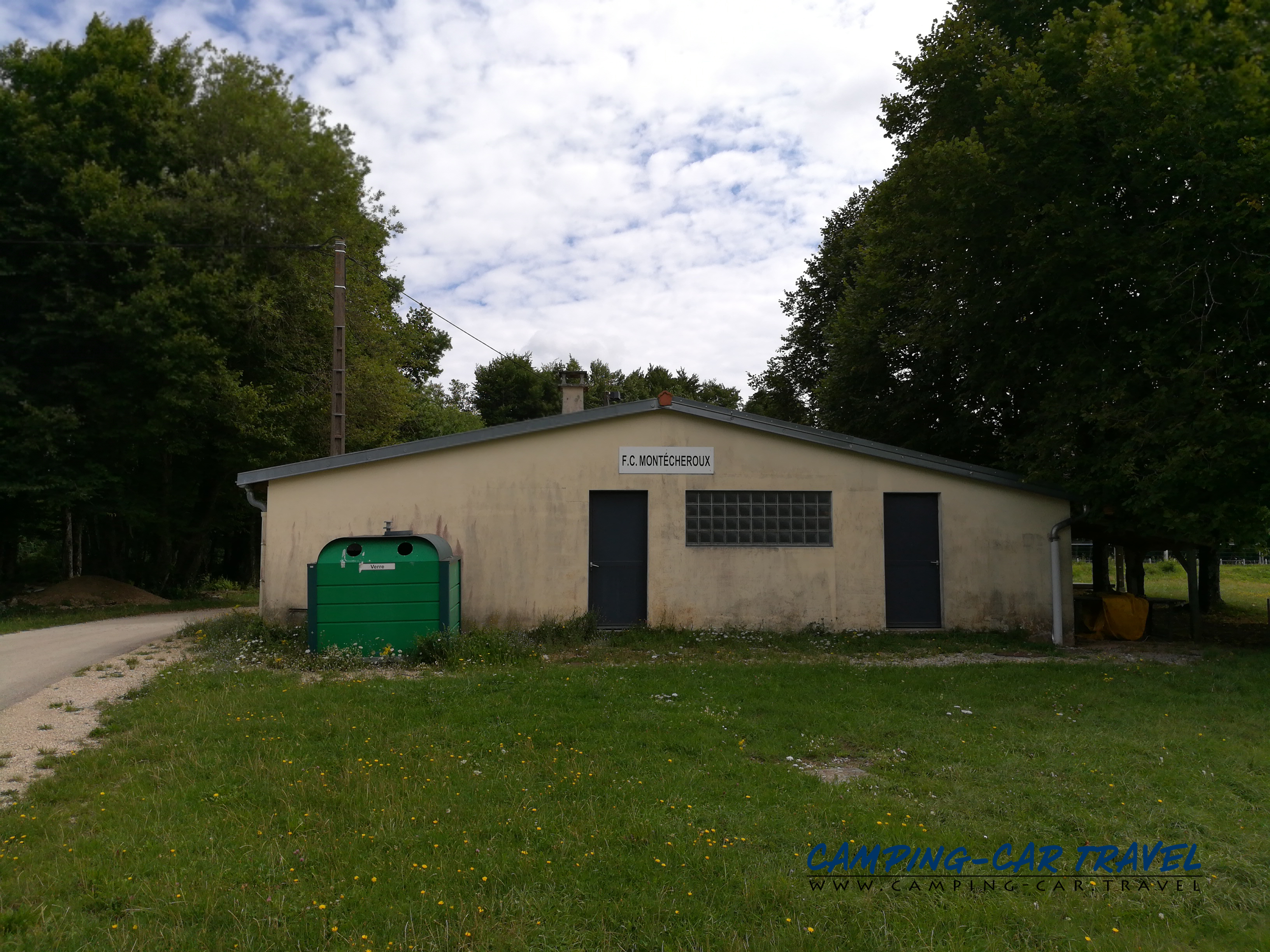 aire services camping car Montécheroux Doubs