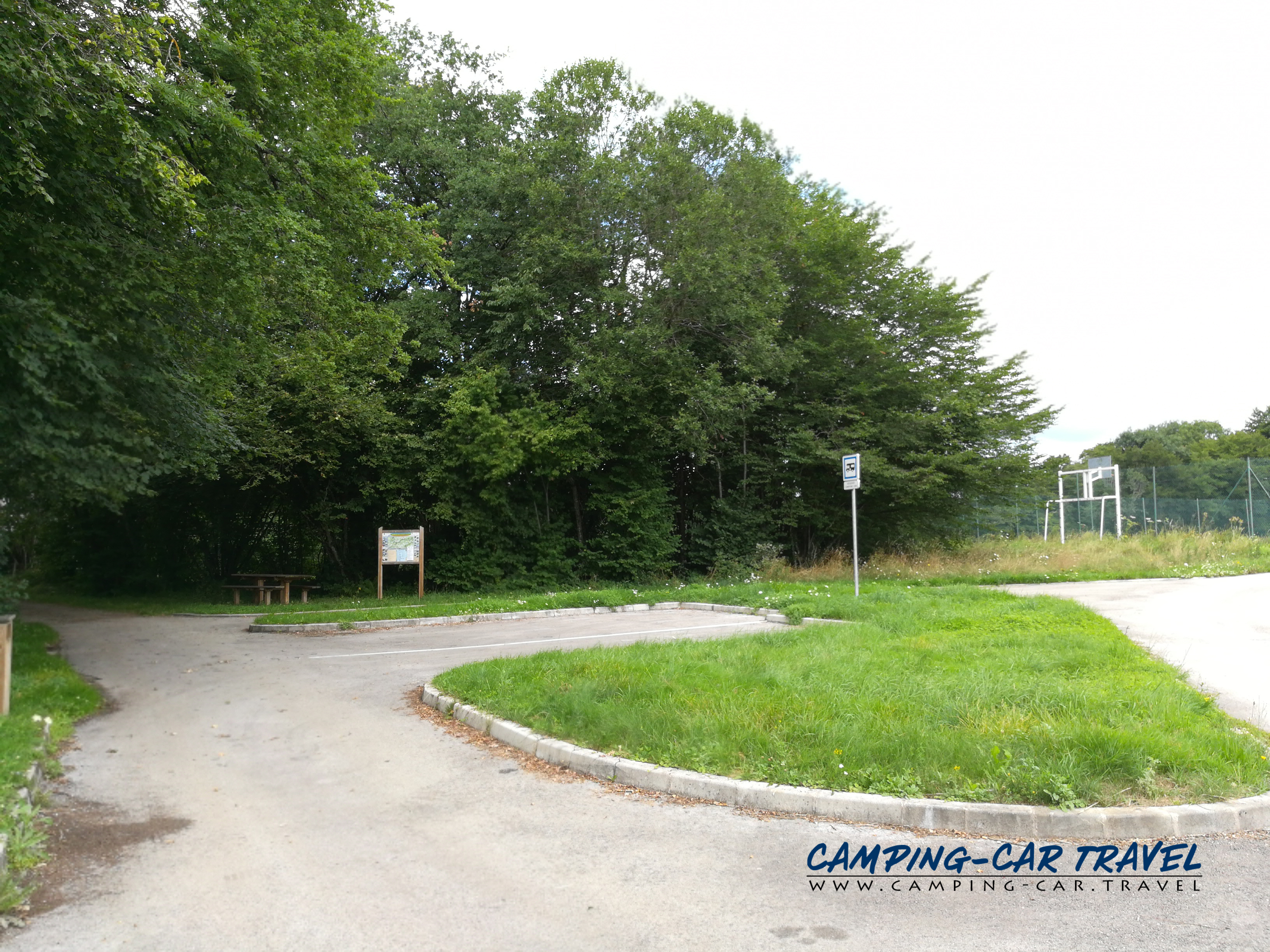 aire services camping car Montécheroux Doubs