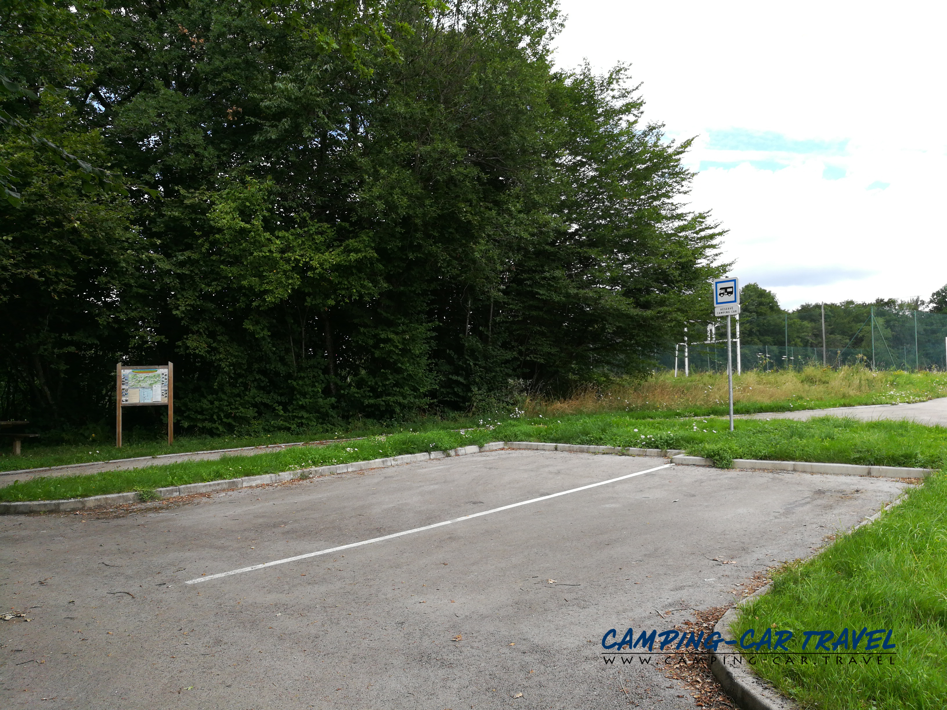 aire services camping car Montécheroux Doubs