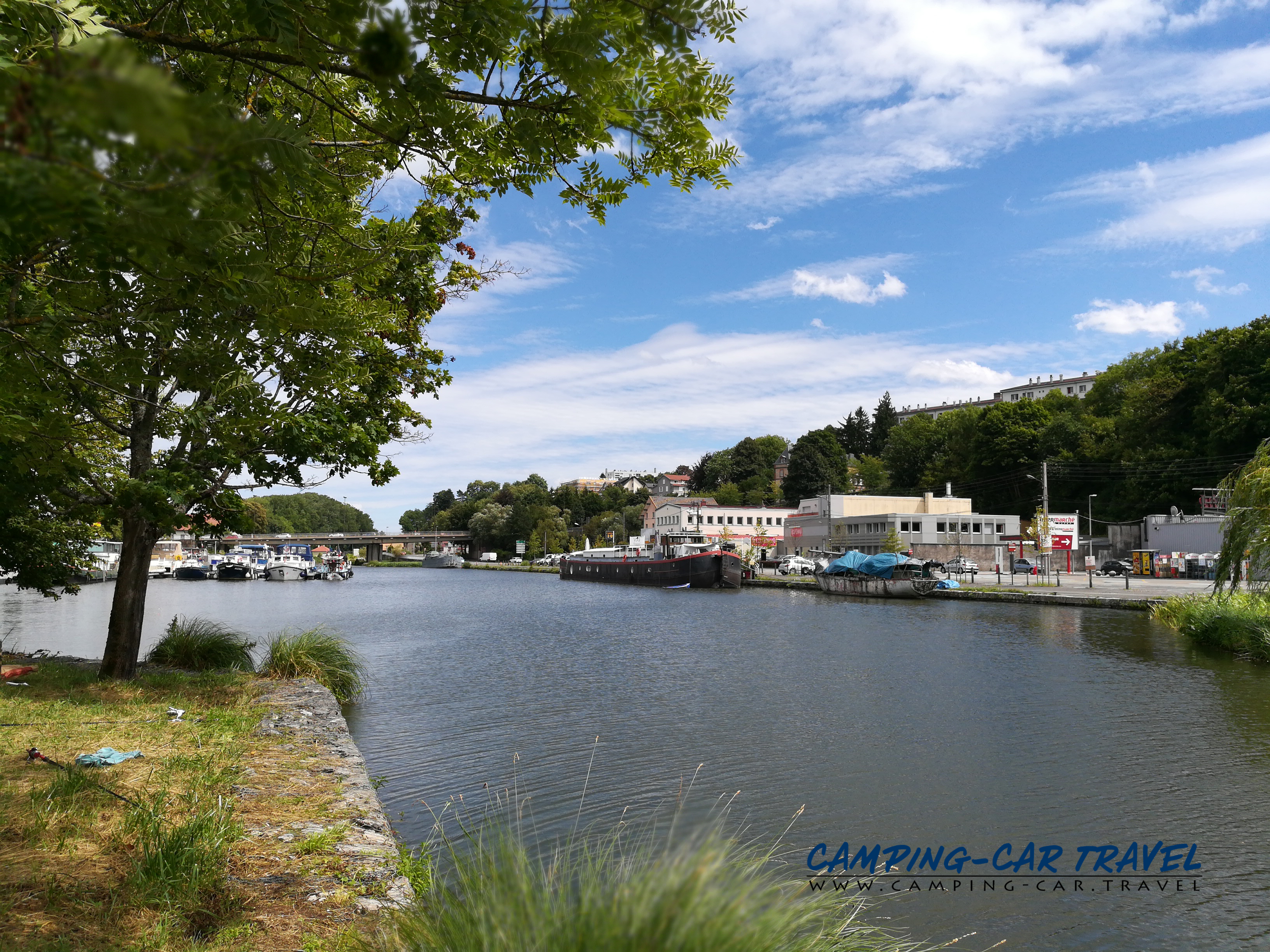 stationnement gratuit camping car Montbéliard Doubs