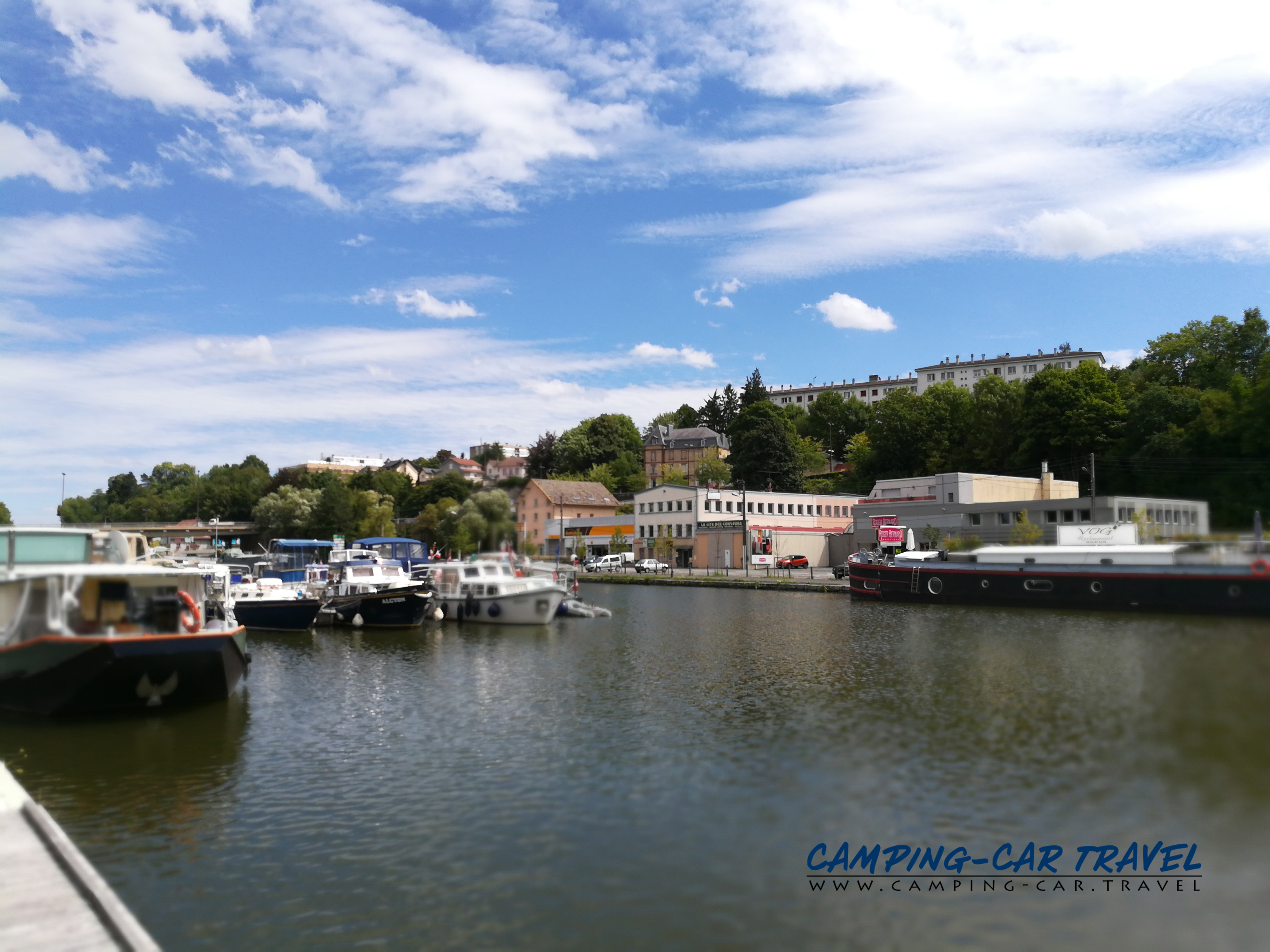 stationnement gratuit camping car Montbéliard Doubs