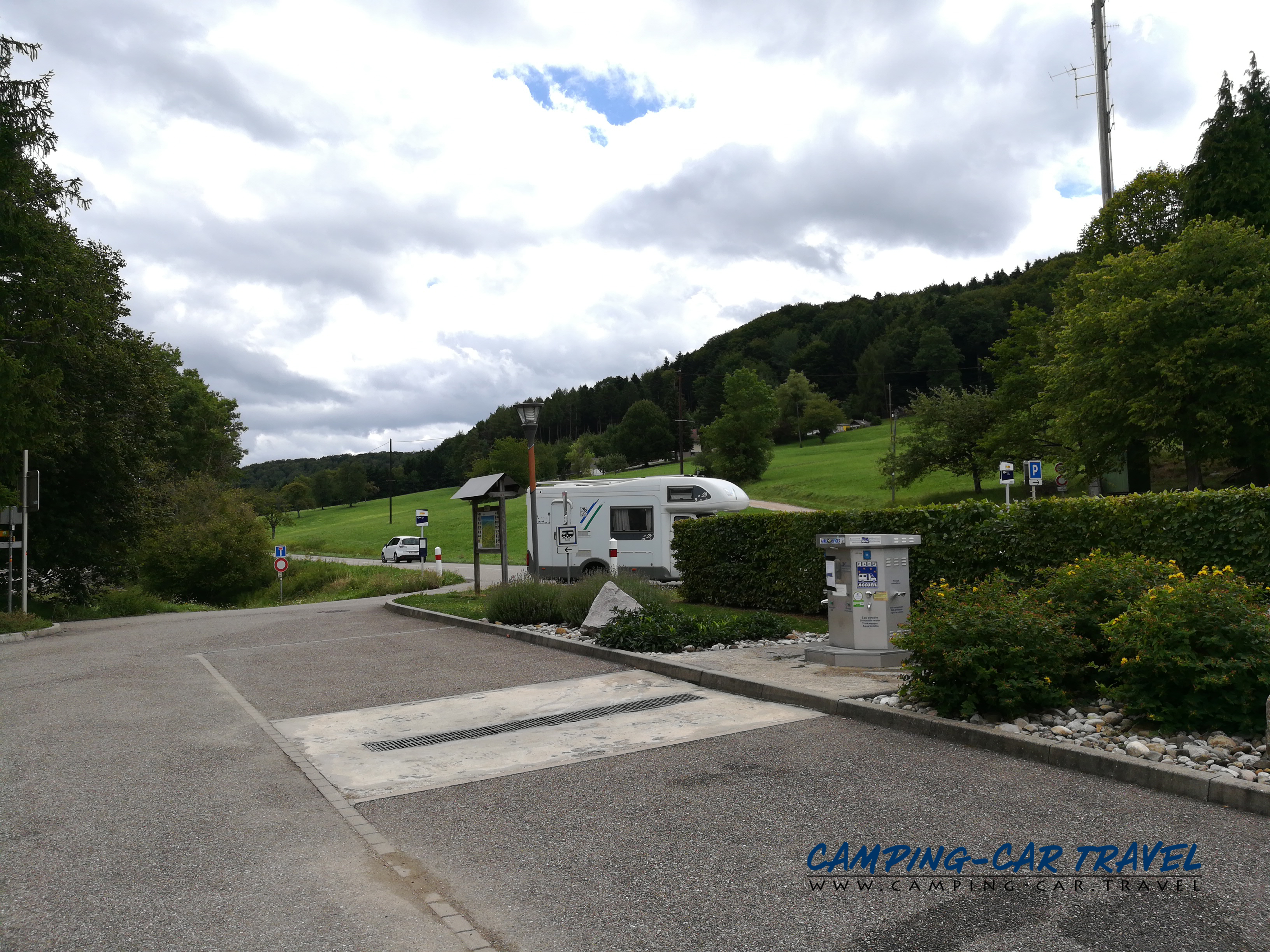 aire services camping car Ferrette Haut-Rhin