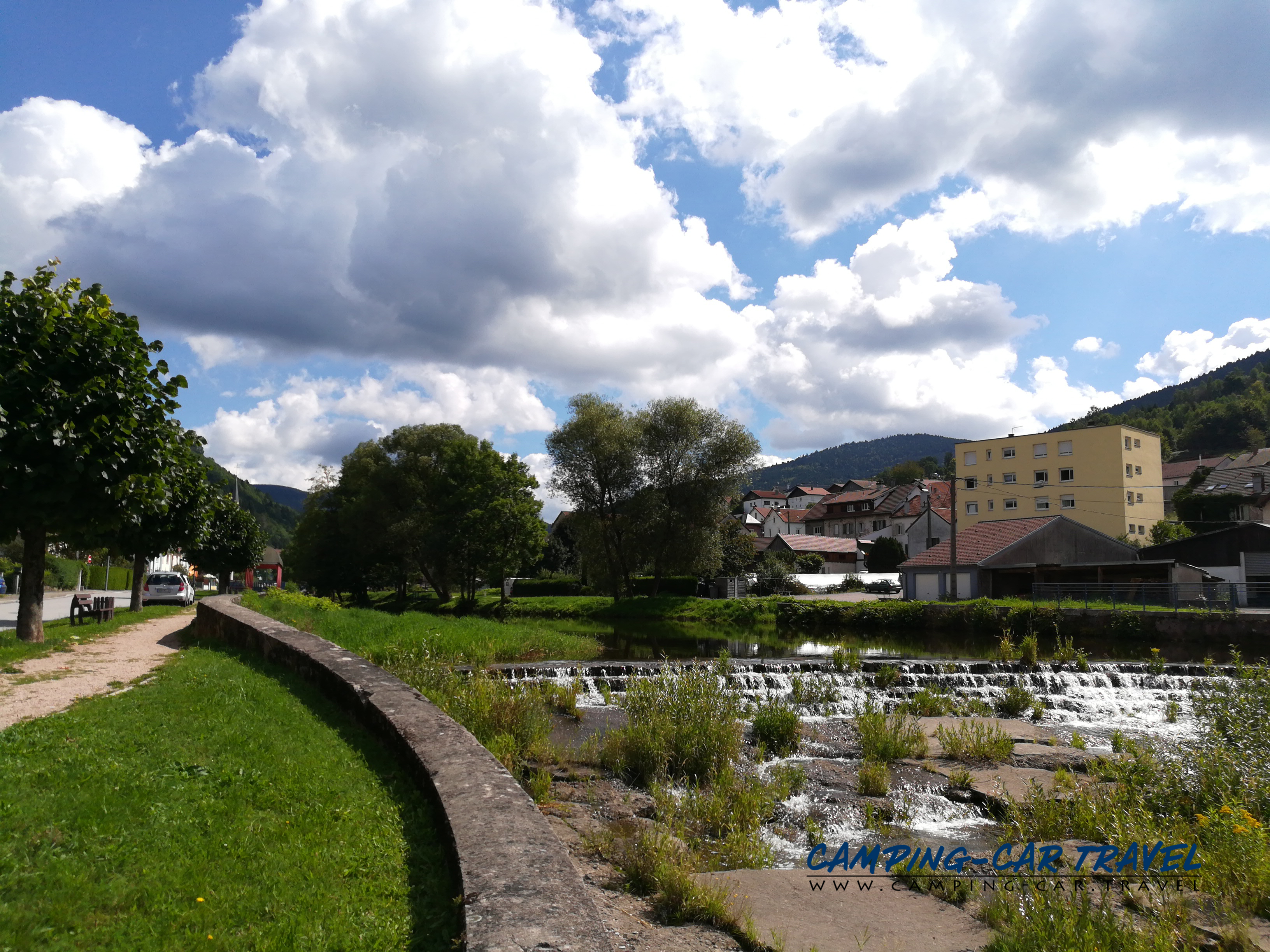 aire services camping car Cornimont Vosges