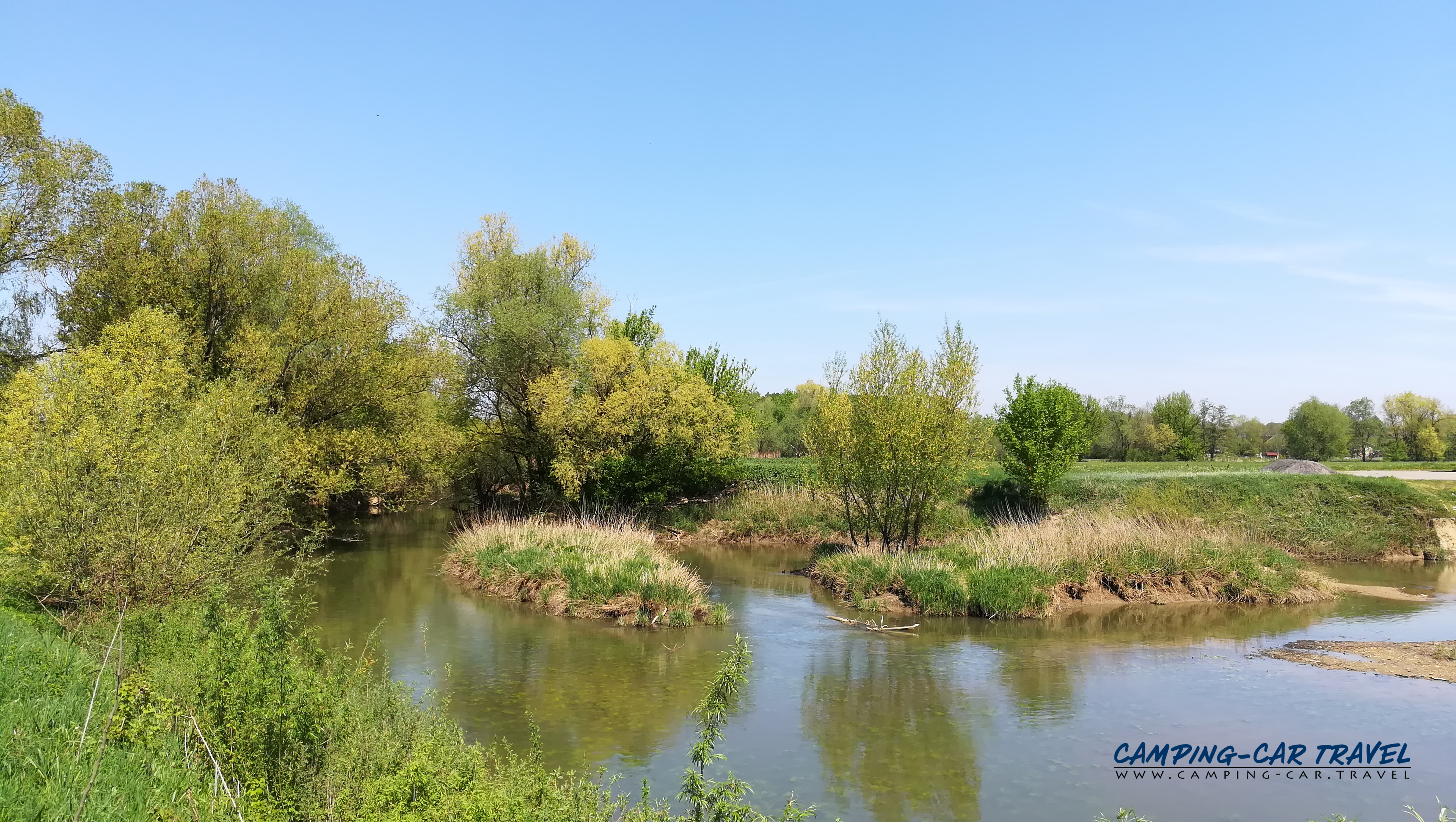 aire services camping car Sainte-Croix-en-Bresse Saône-et-Loire