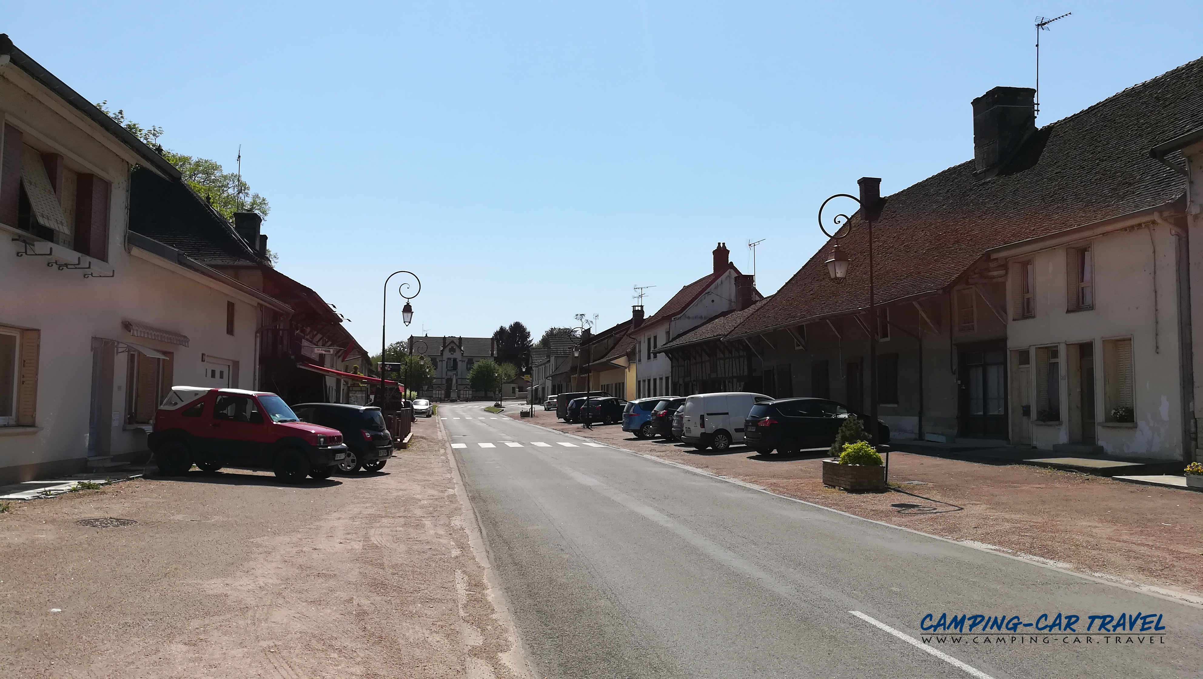 aire services camping car Sainte-Croix-en-Bresse Saône-et-Loire