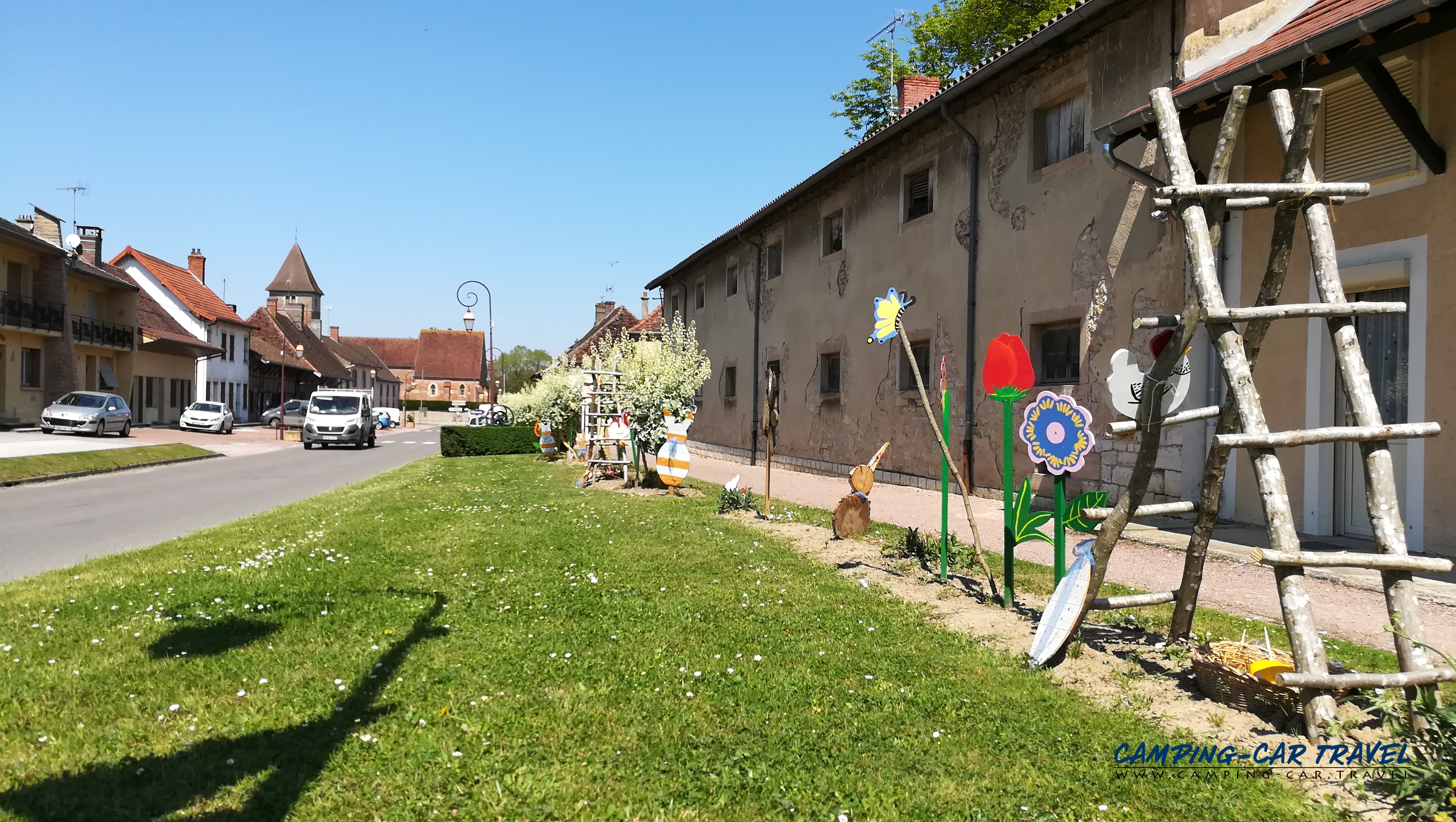 aire services camping car Sainte-Croix-en-Bresse Saône-et-Loire