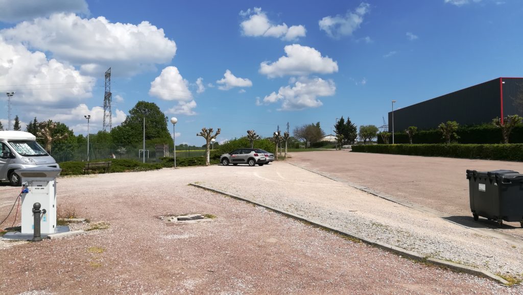 Sombernon aire de services en Côted'Or Campingcar Travel