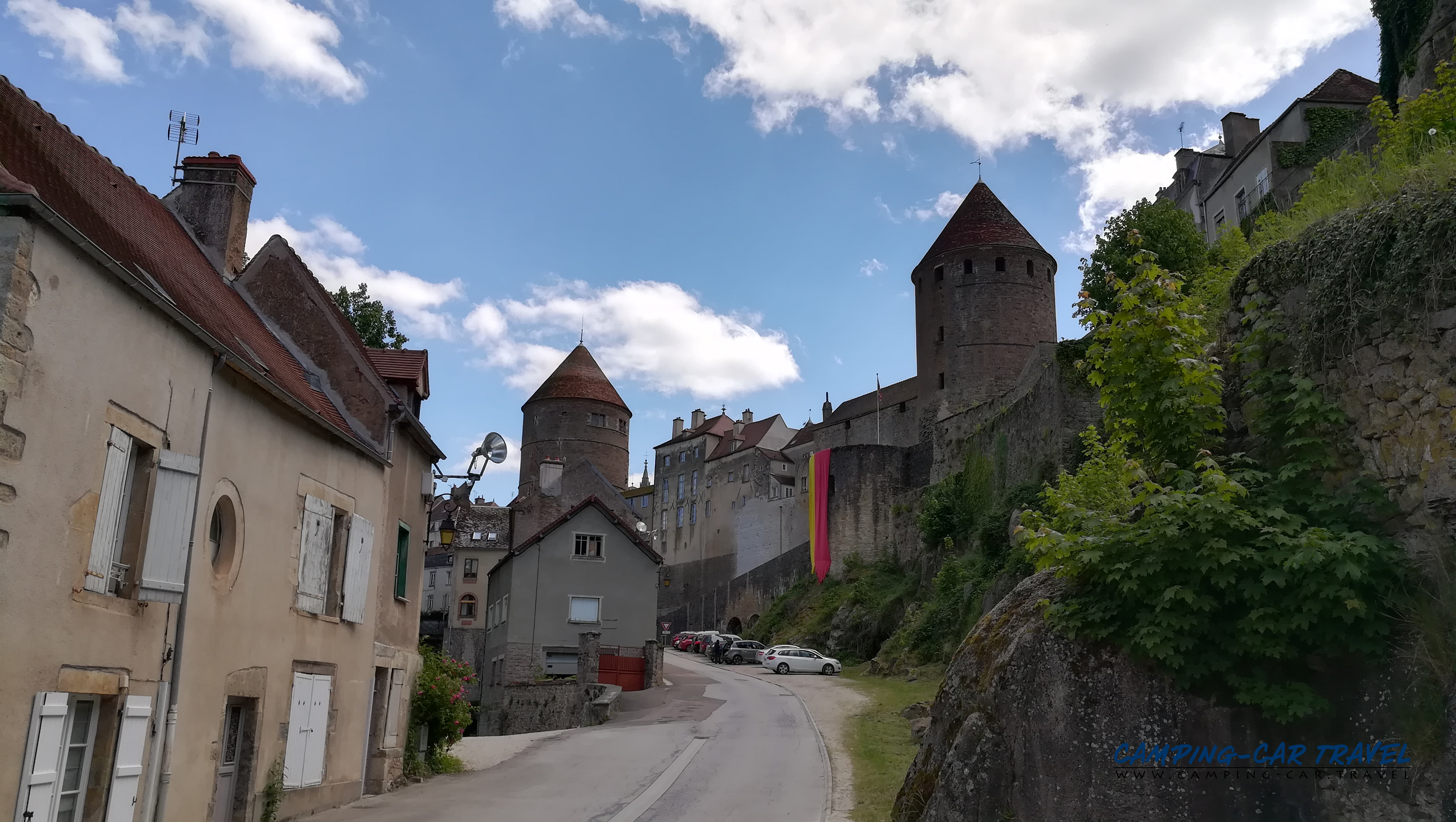 aire services camping car Semur-en-Auxois Côte-d'Or