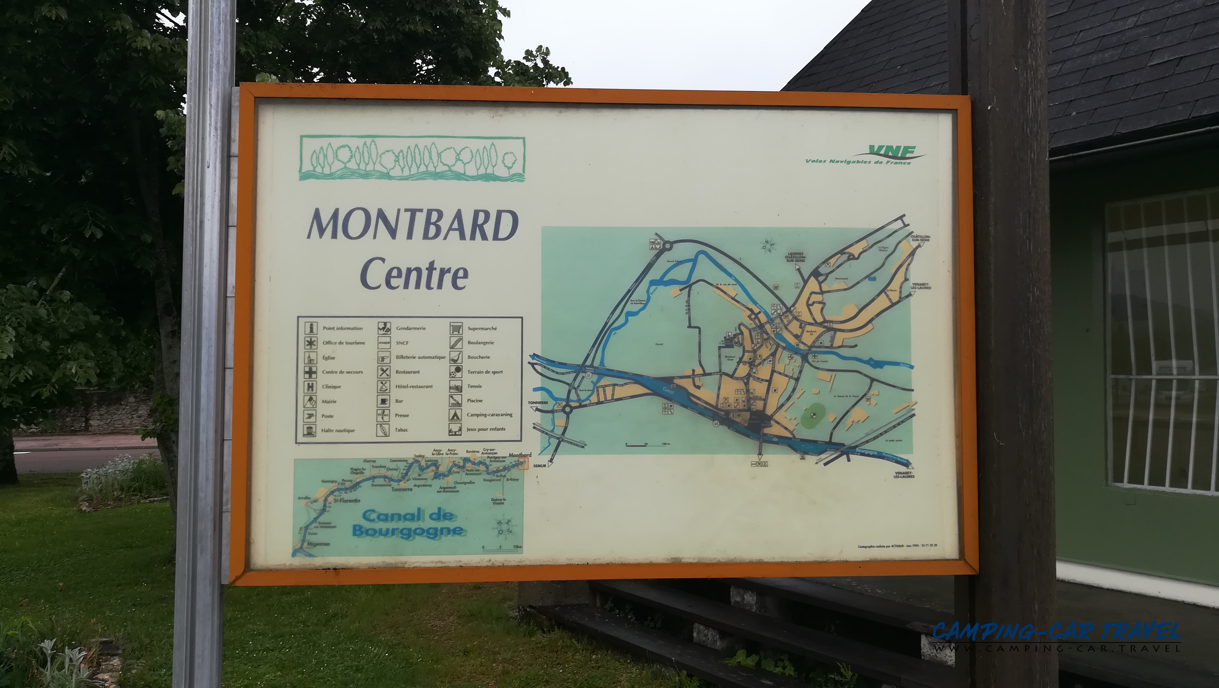 aire stationnement camping car Montbard Côte-d'Or