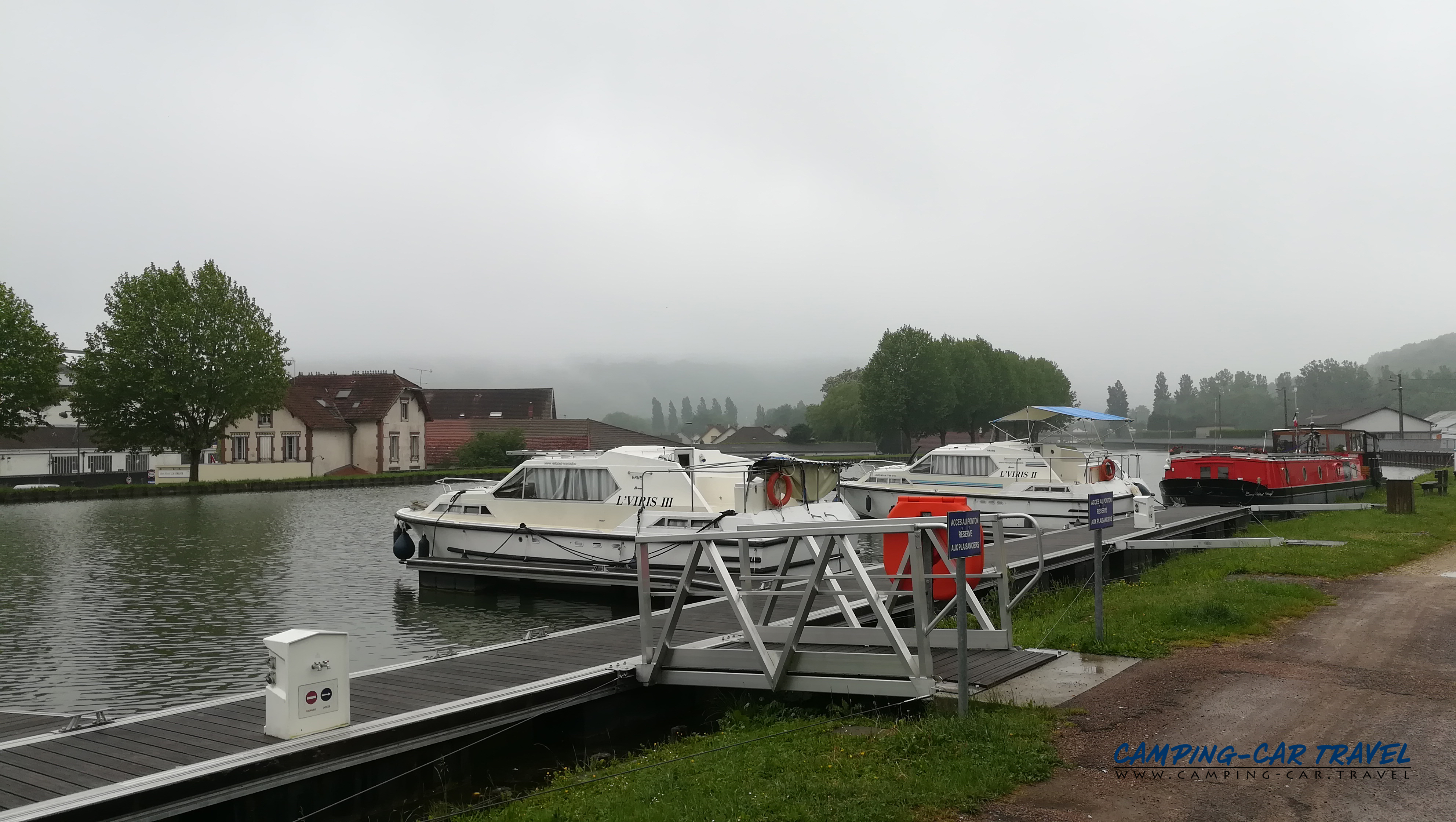 aire stationnement camping car Montbard Côte-d'Or