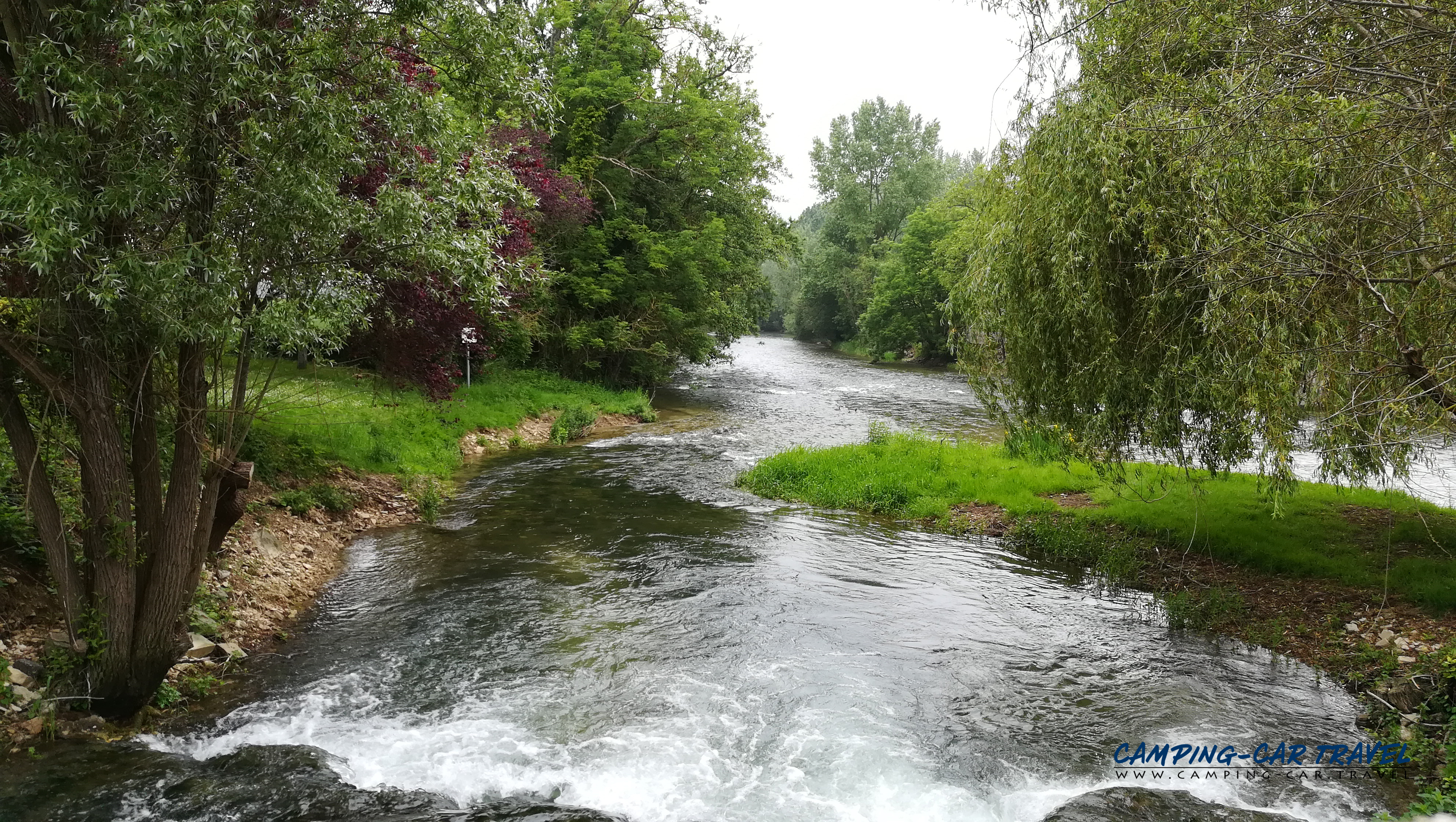 aire services camping car Buxeuil Aube