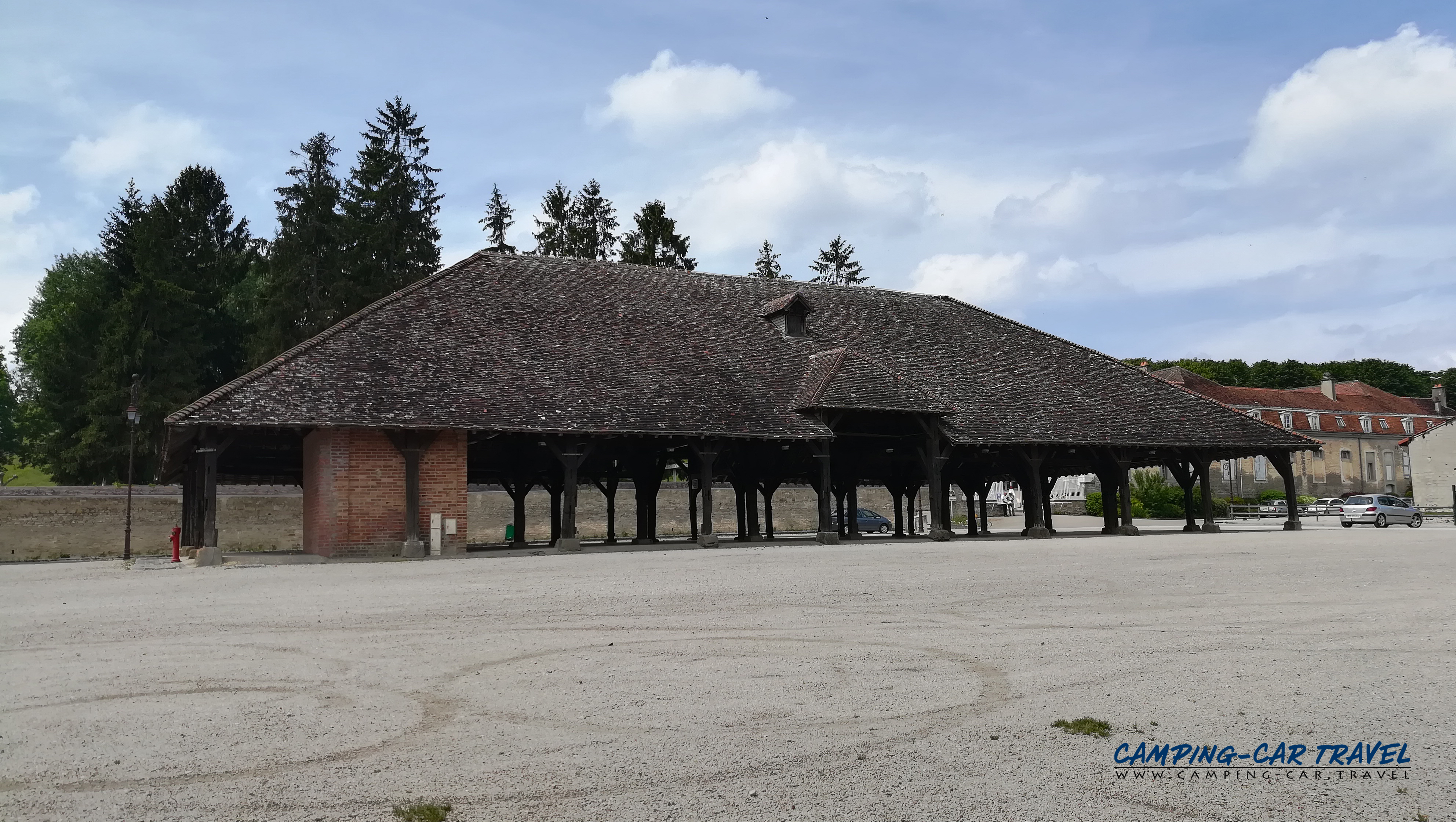 aire de services camping car Brienne-le-Château Aube