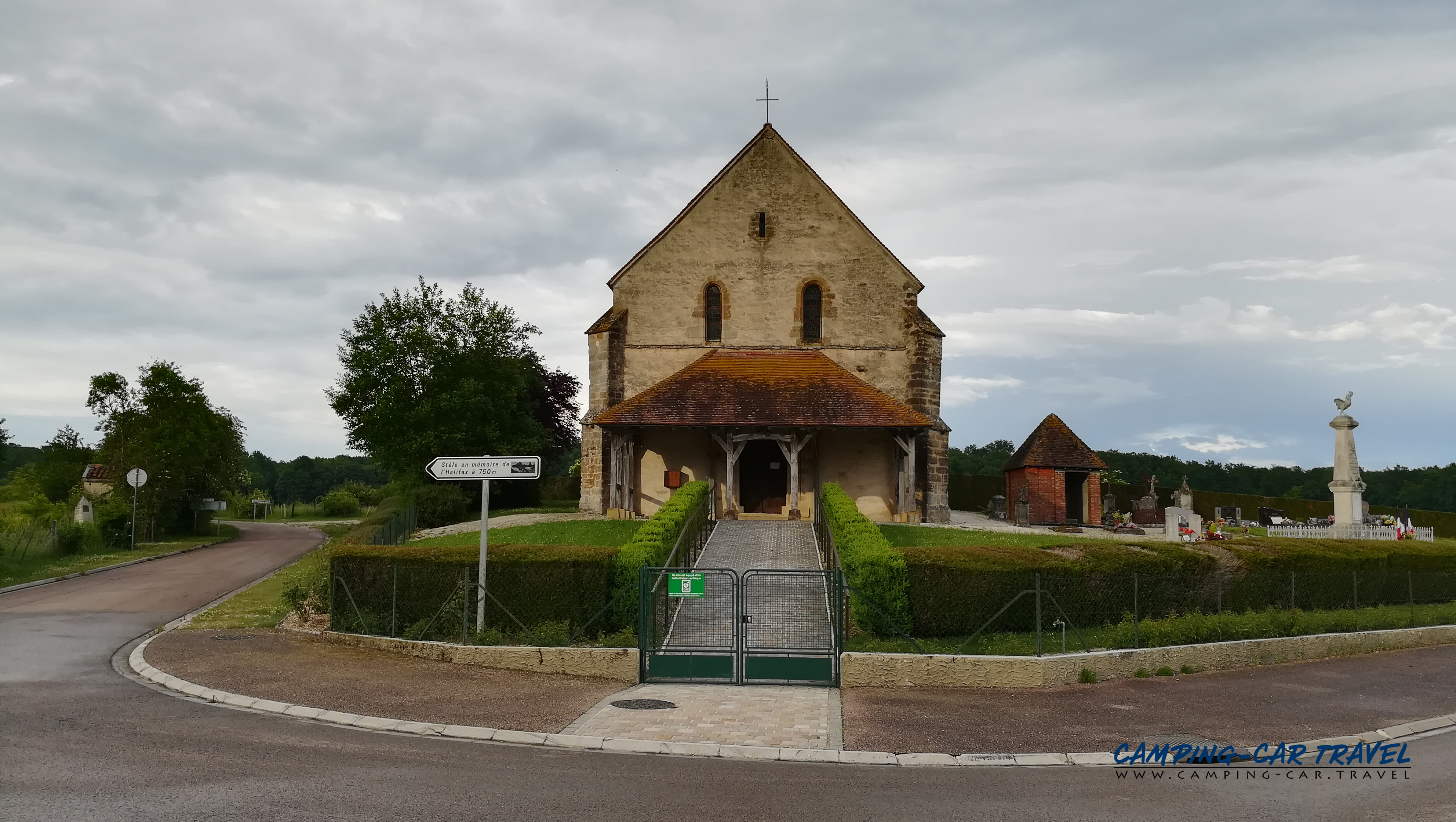 aire services camping car La Ville-aux-Bois Aube