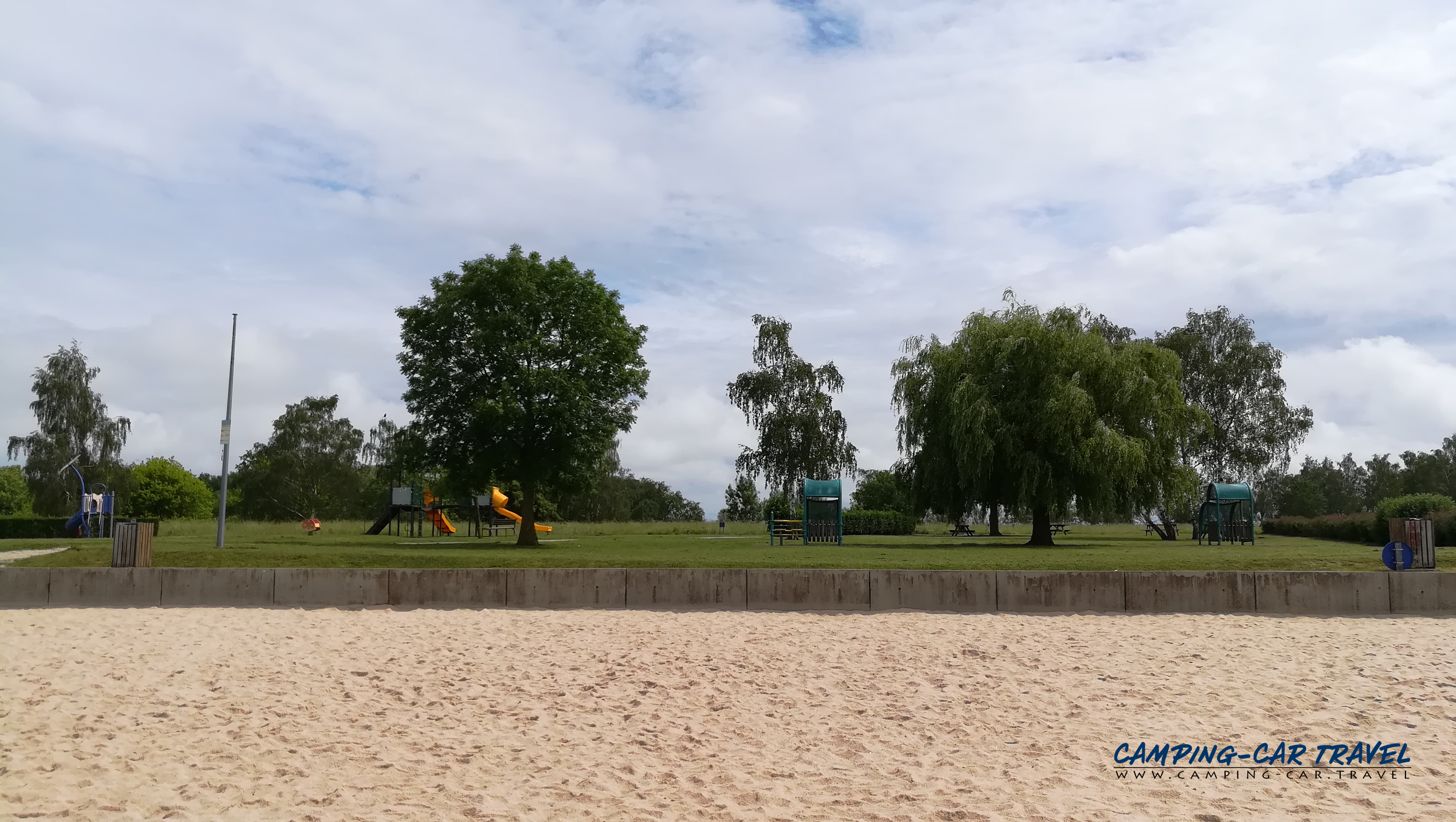 aire services camping car Sainte-Marie-du-Lac-Nuisement marne lac du der