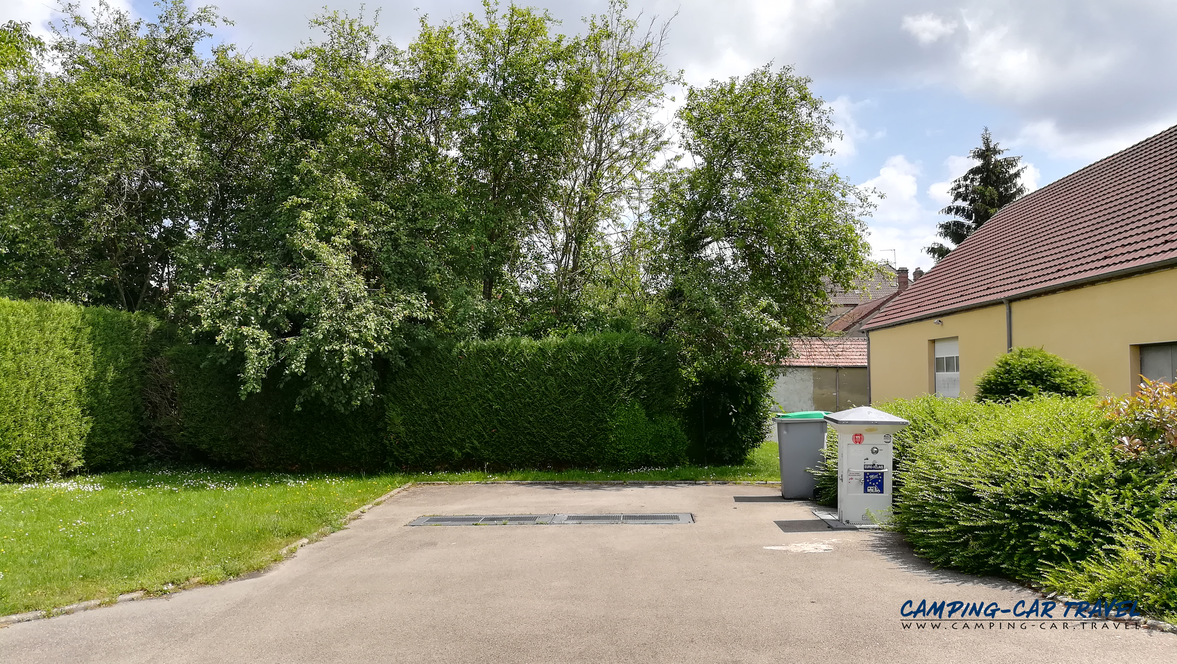 aire services camping car gault soigny marne