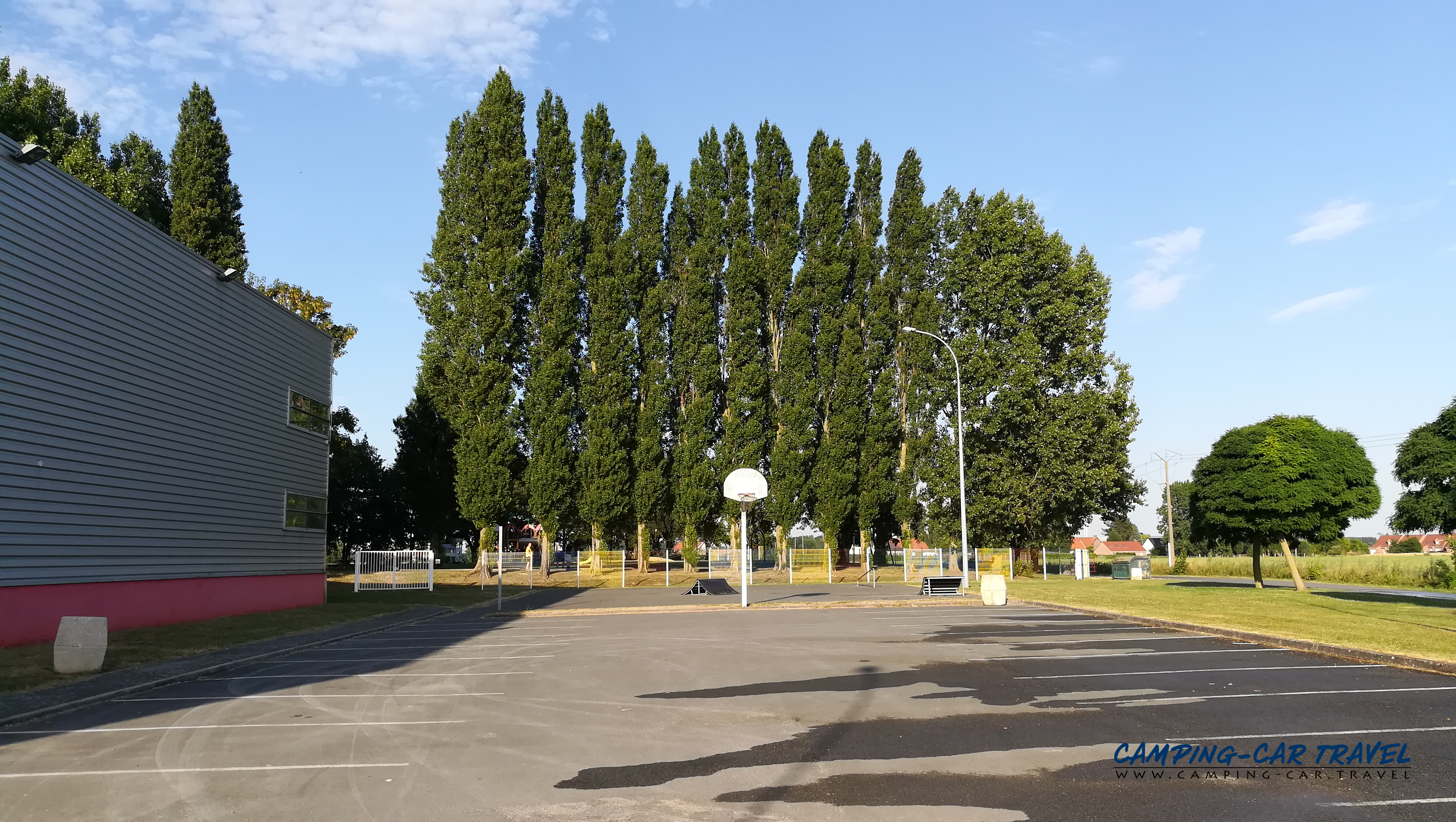 aire de services camping car de Richebourg dans le Pas-de-Calais