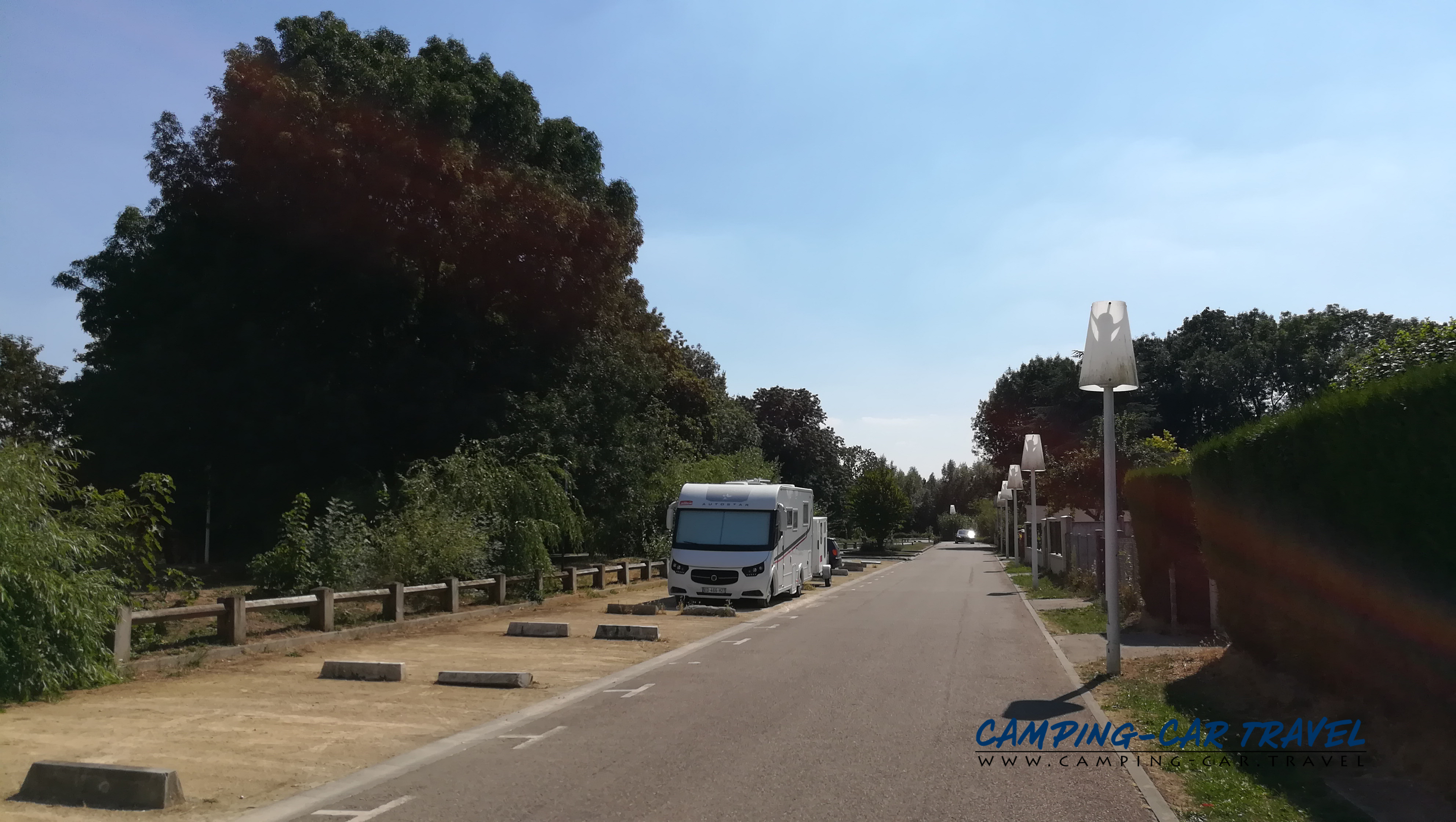 aire services camping car Oissel Seine-Maritime Normandie