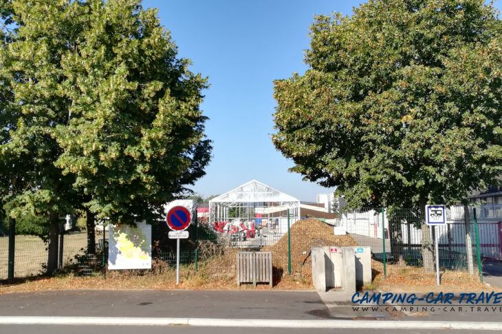 aire services camping car Saint-Pierre-lès-Elbeuf Seine-Maritime Normandie