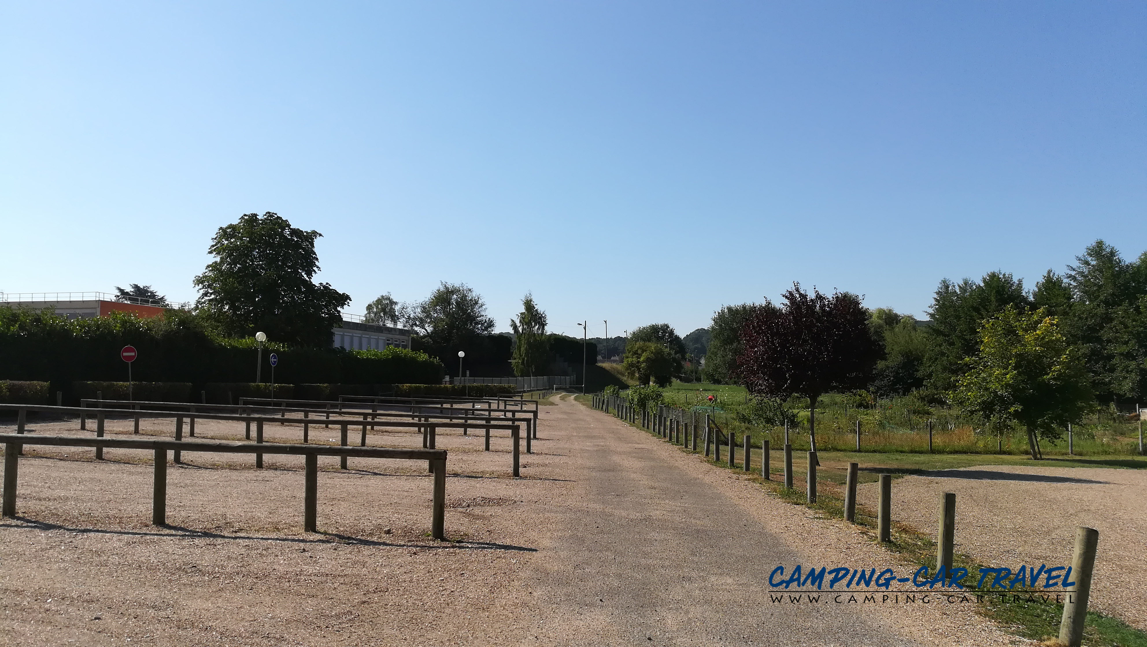 aire services camping car Saint-Pierre-lès-Elbeuf Seine-Maritime Normandie