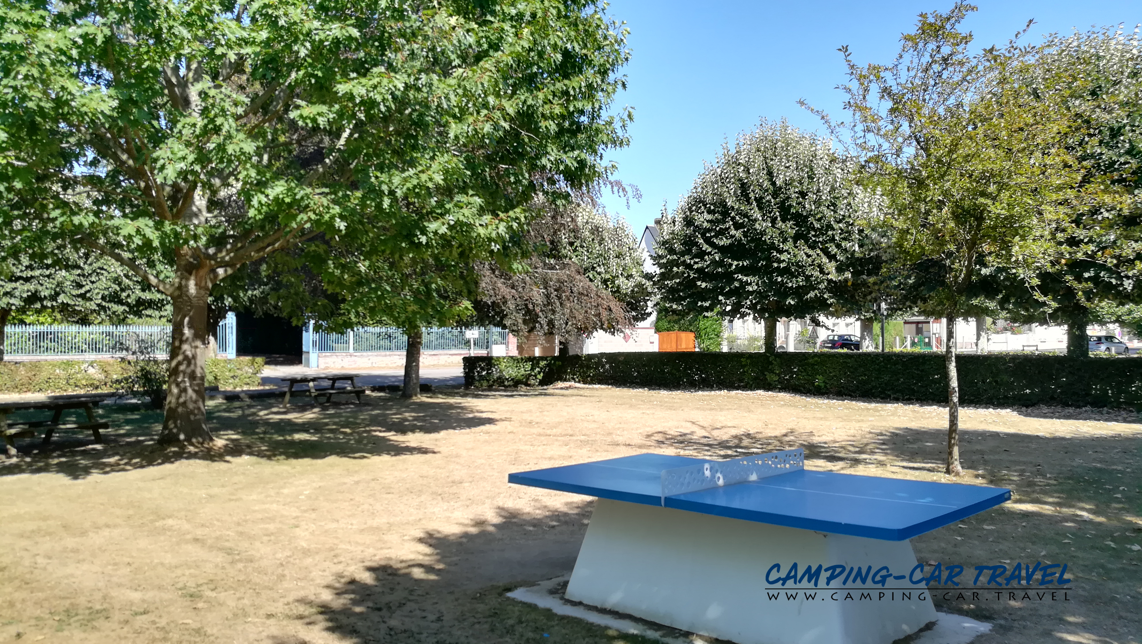 aire services camping car Campigny Eure Normandie