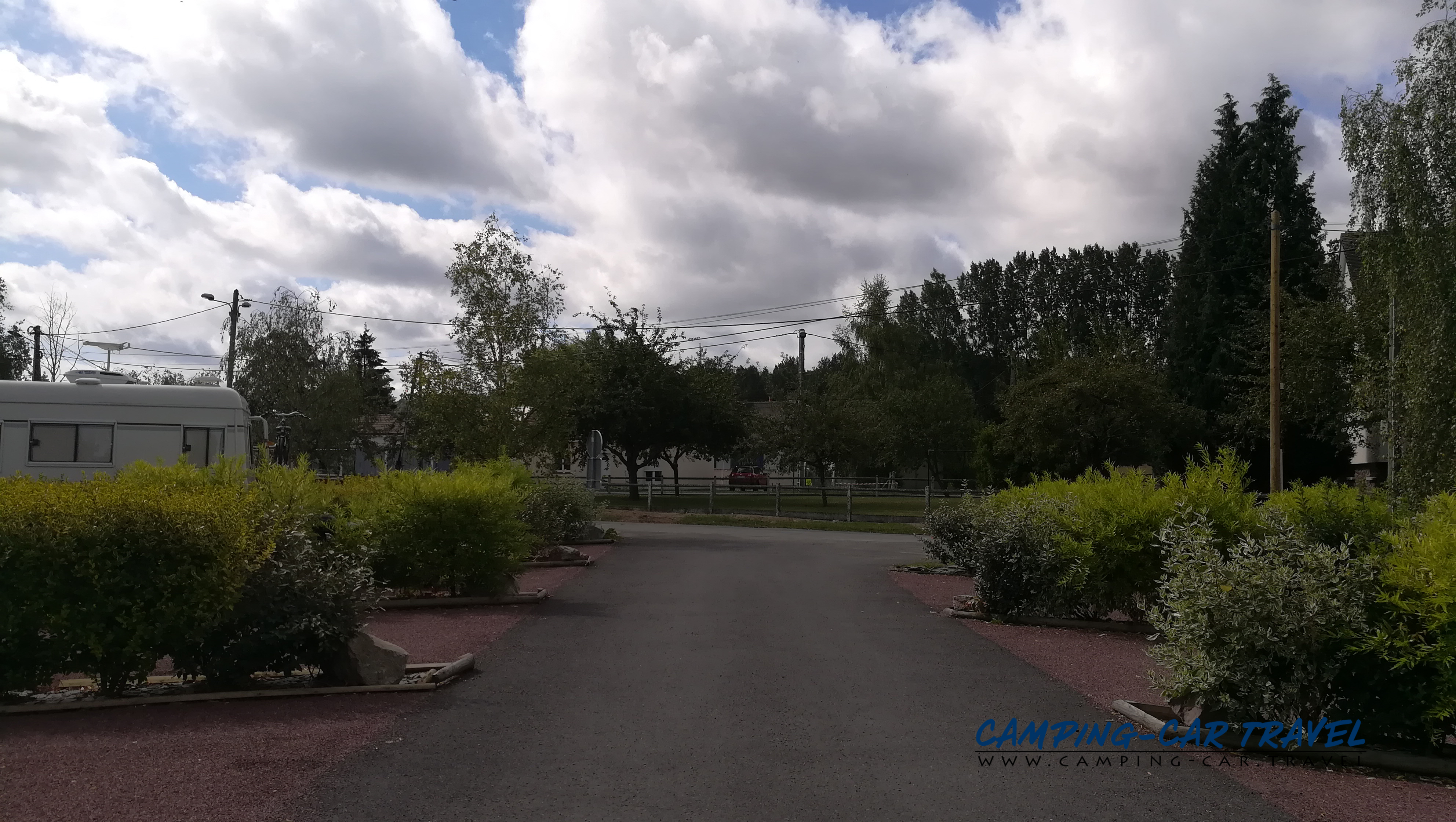 aire services camping car Cormeilles Eure Normandie