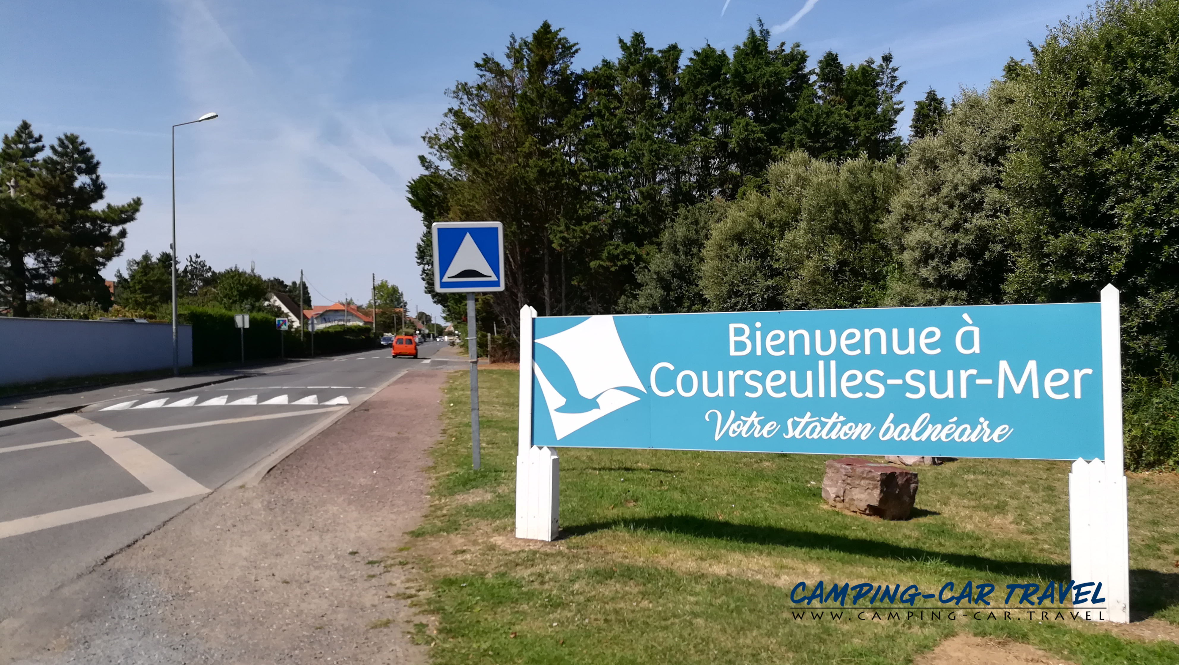 aire services camping car Courseulles-sur-Mer Calvados Normandie