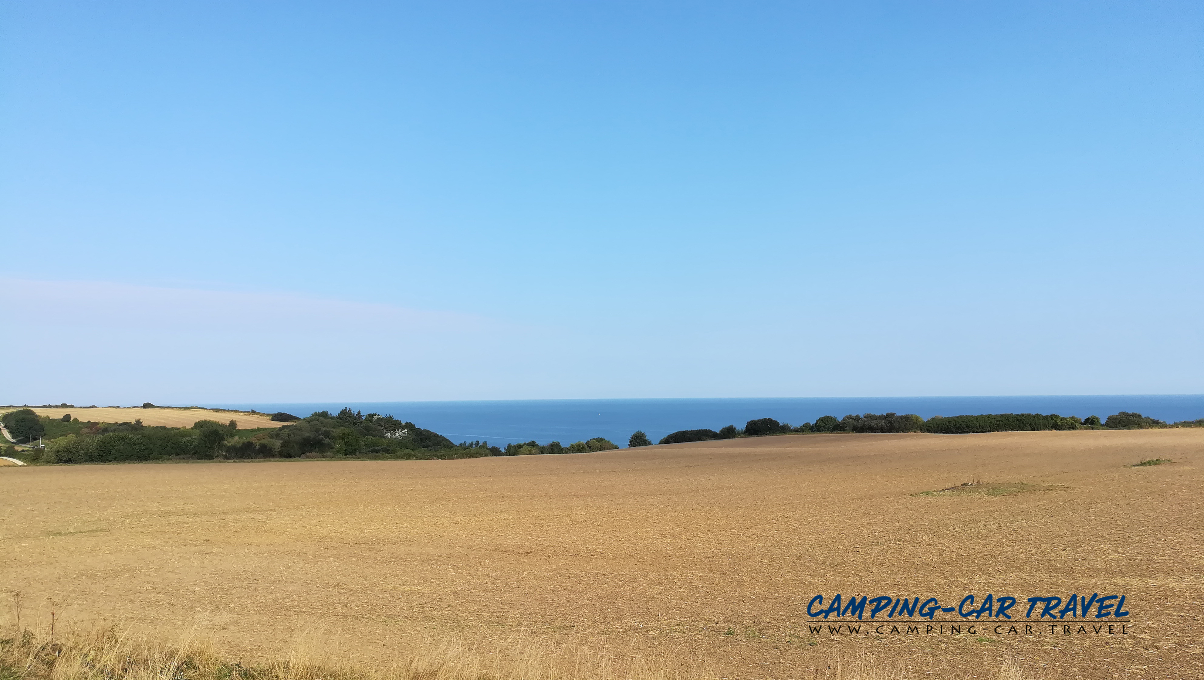 aire stationnement camping cars Longues-sur-Mer Calvados Normandie