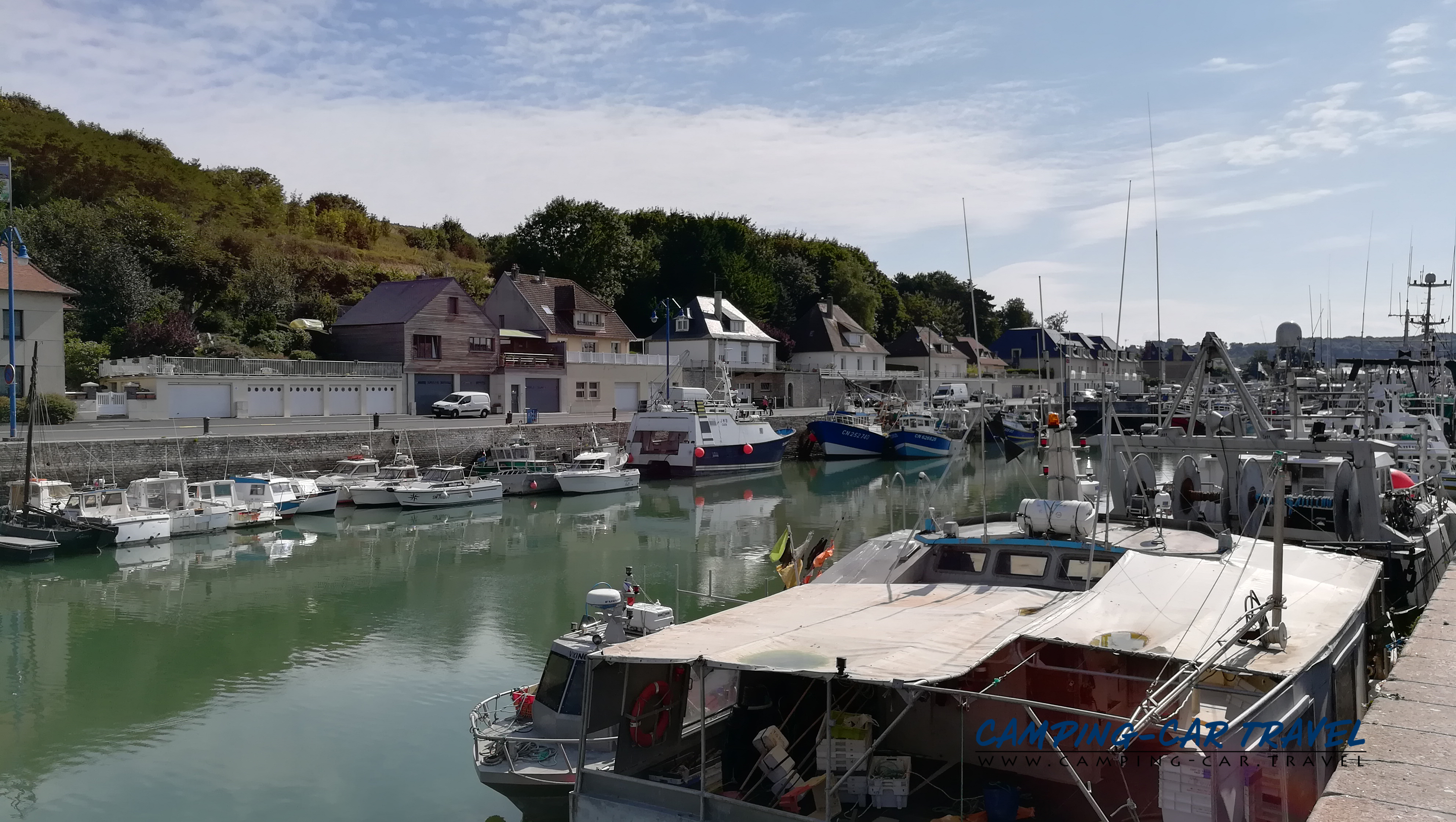 aire services camping cars Port-en-Bessin-Huppain Calvados Normandie