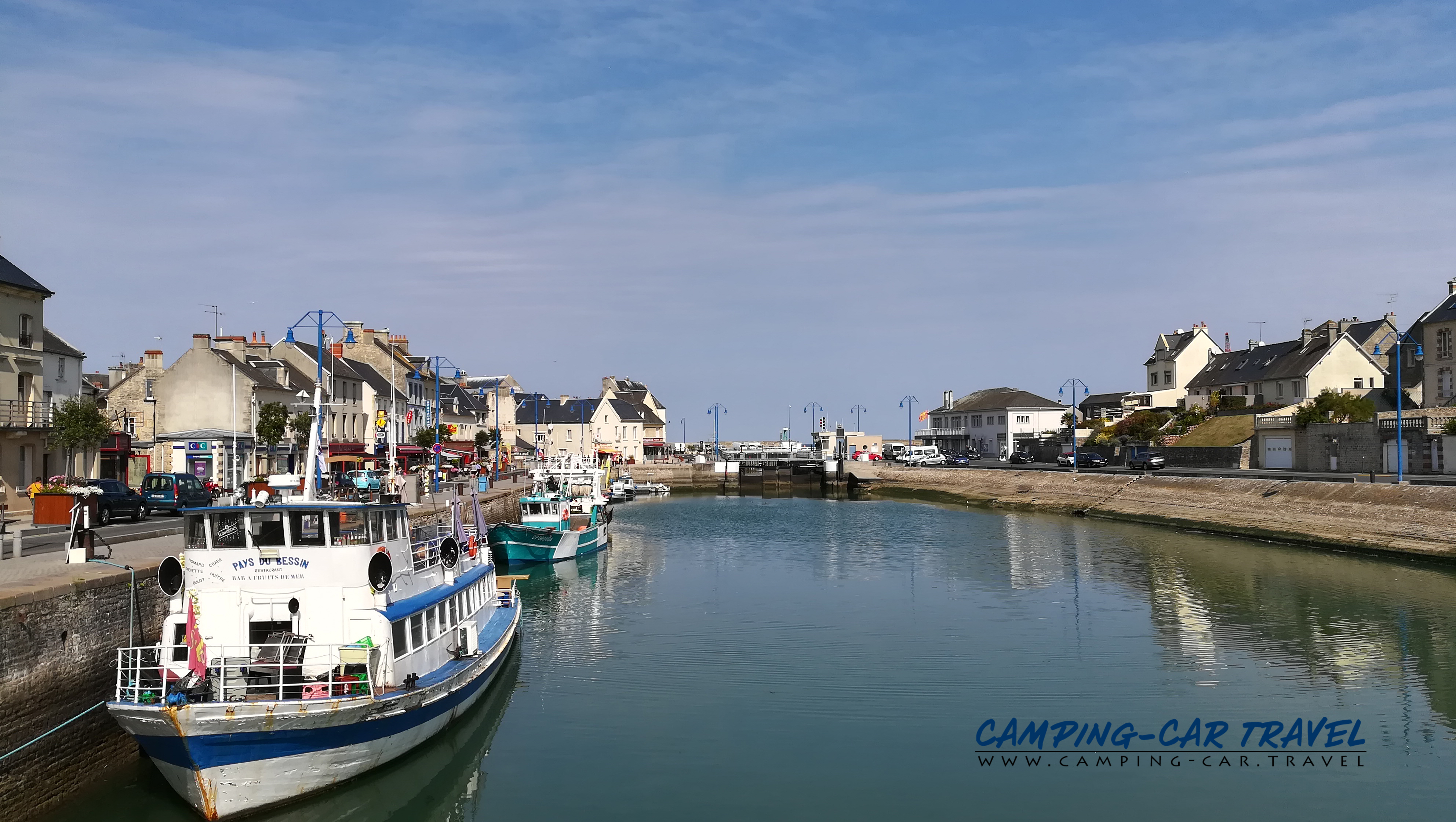 aire services camping cars Port-en-Bessin-Huppain Calvados Normandie