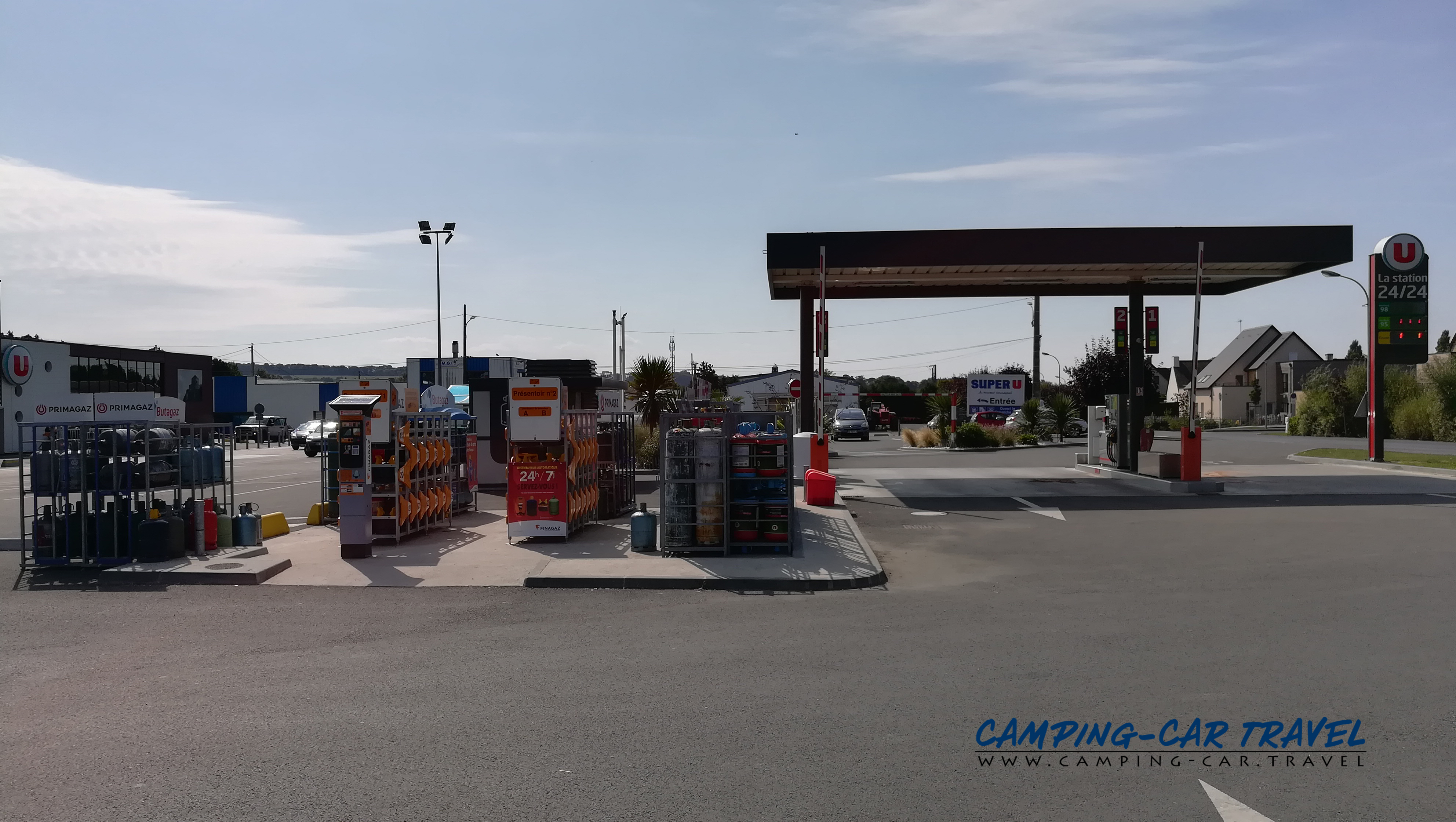 aire services camping cars Port-en-Bessin-Huppain Calvados Normandie