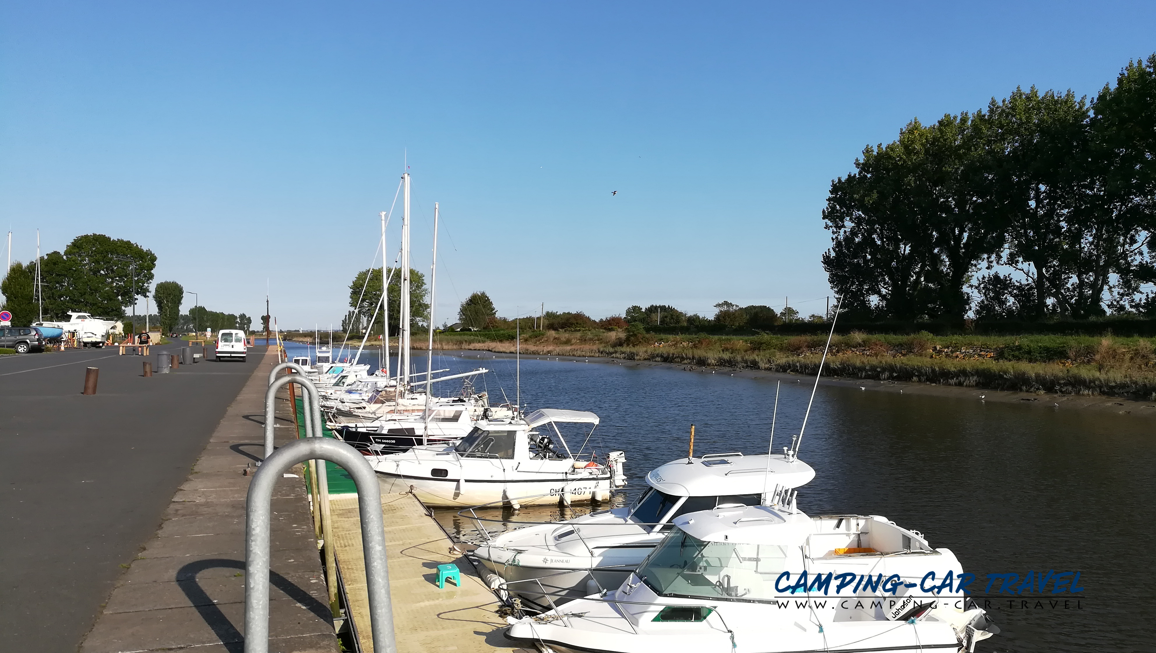 aire services camping car Isingny-sur-Mer Calvados Normandie