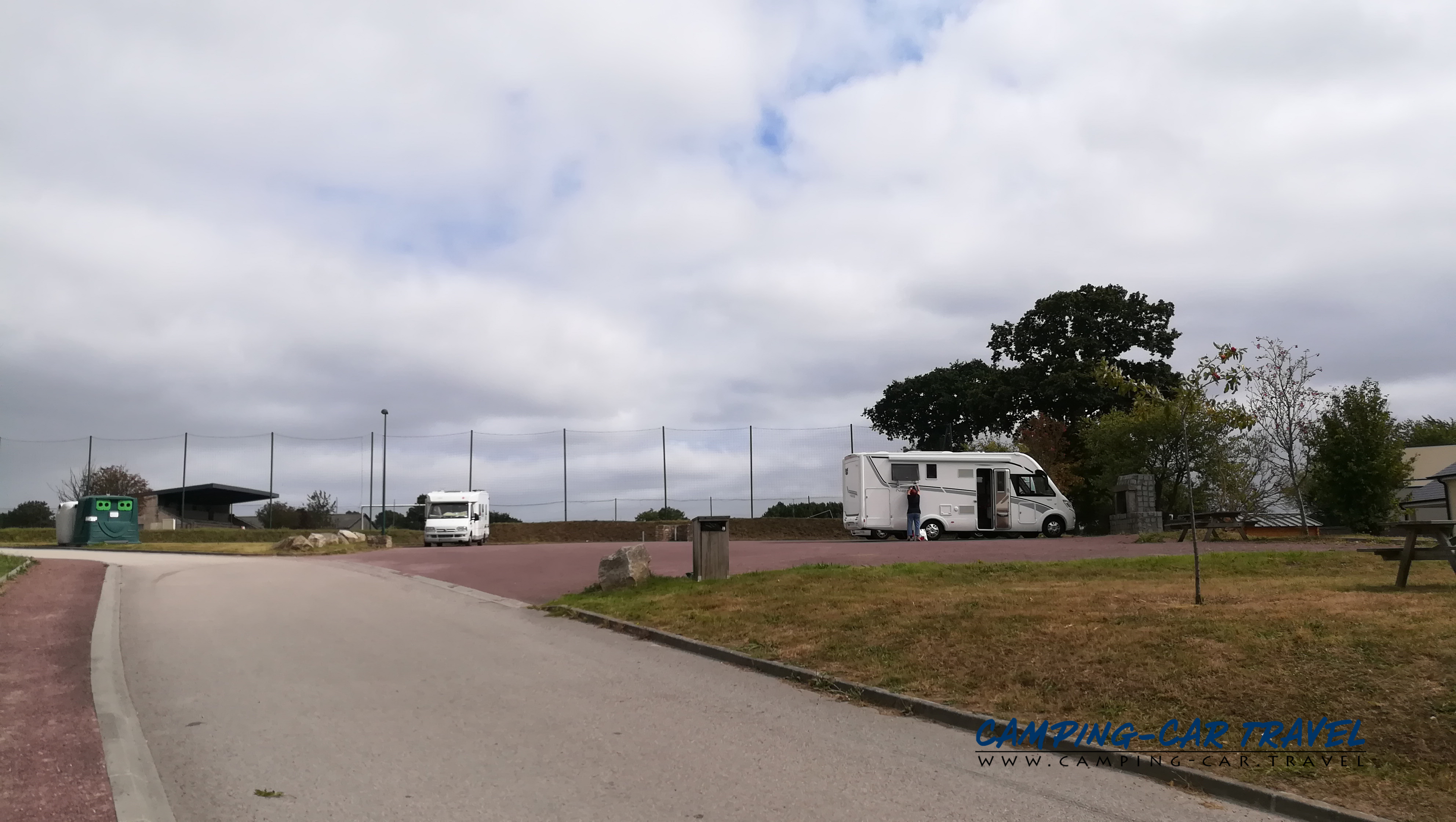 aire services camping car Montebourg Manche Normandie