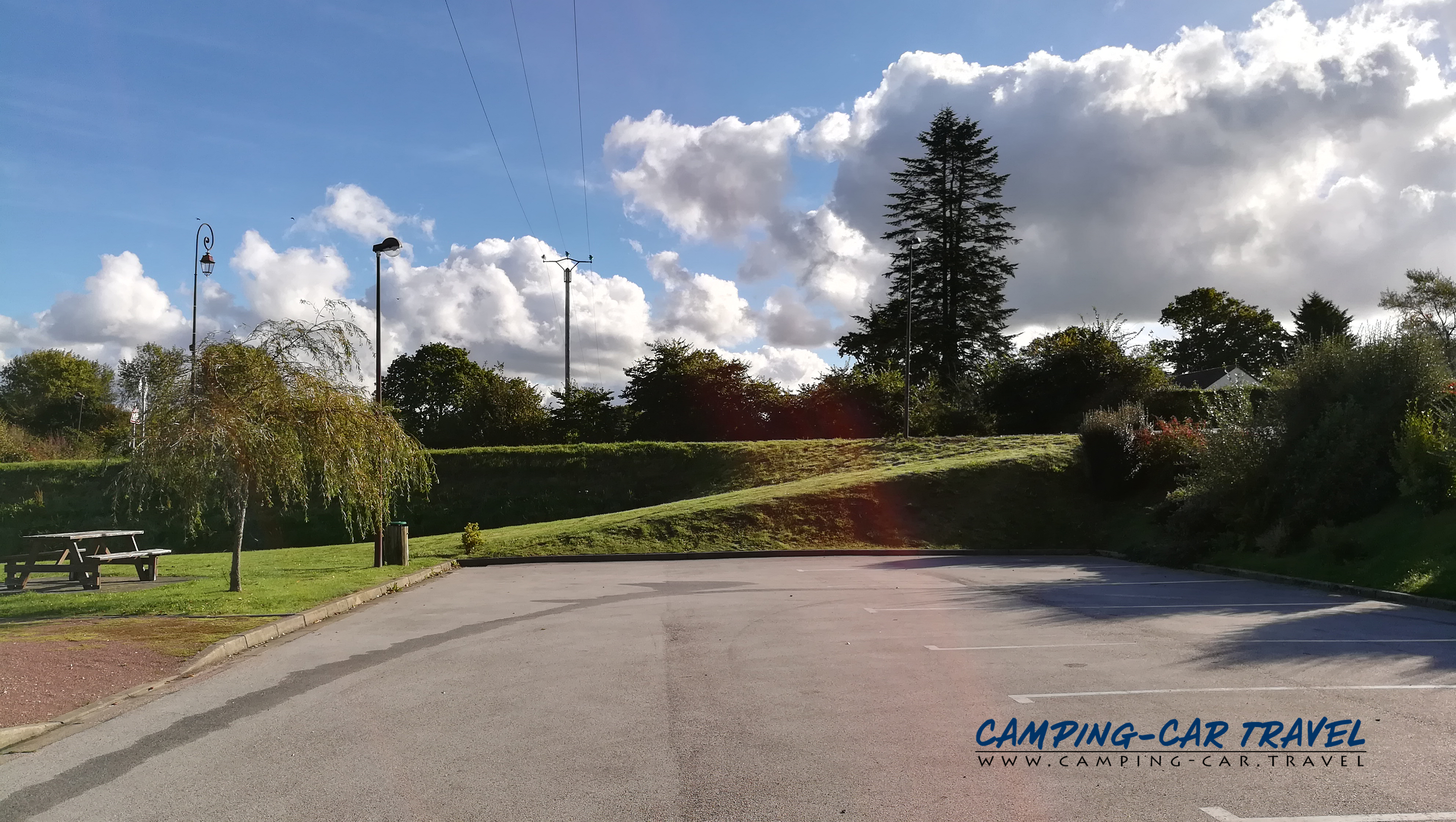 aire services camping car Rauville-la-Bigot Manche Normandie