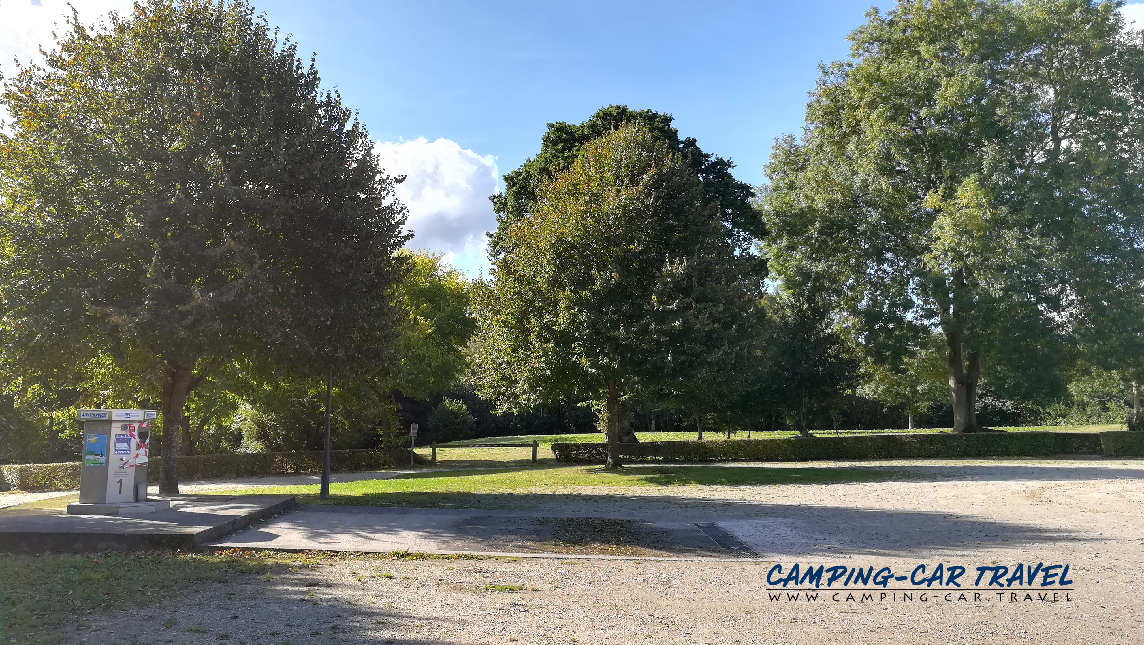 aire services camping car Bricquebec Manche Normandie