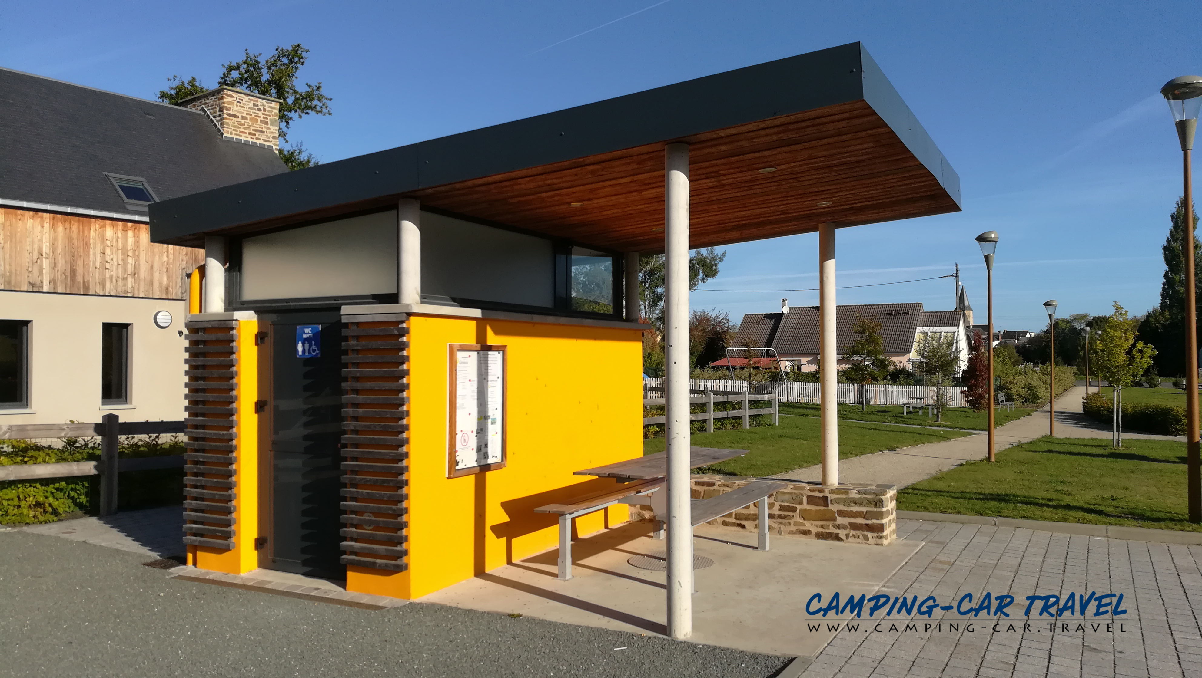 aire services camping car Cérences Manche Normandie