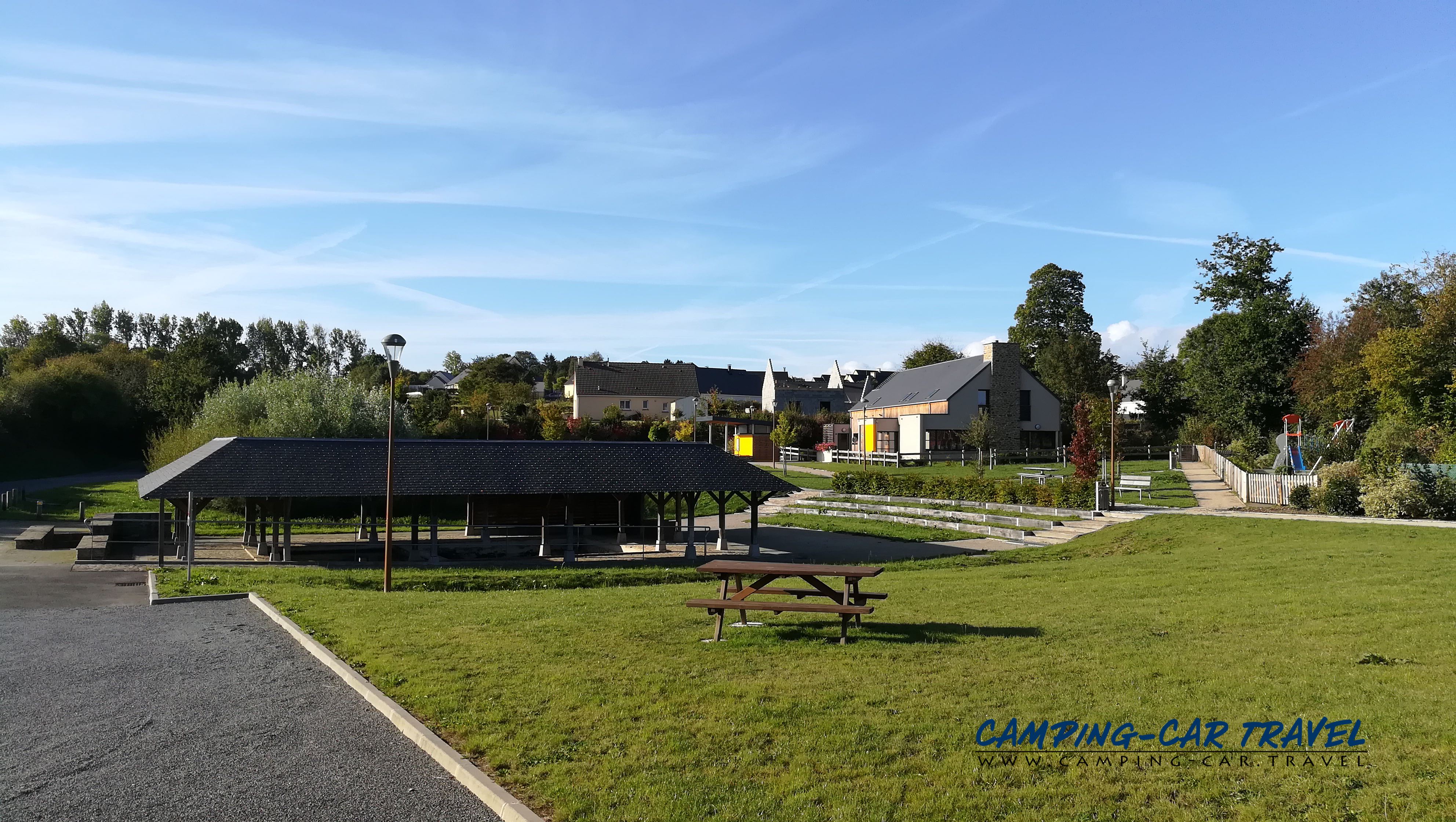 aire services camping car Cérences Manche Normandie