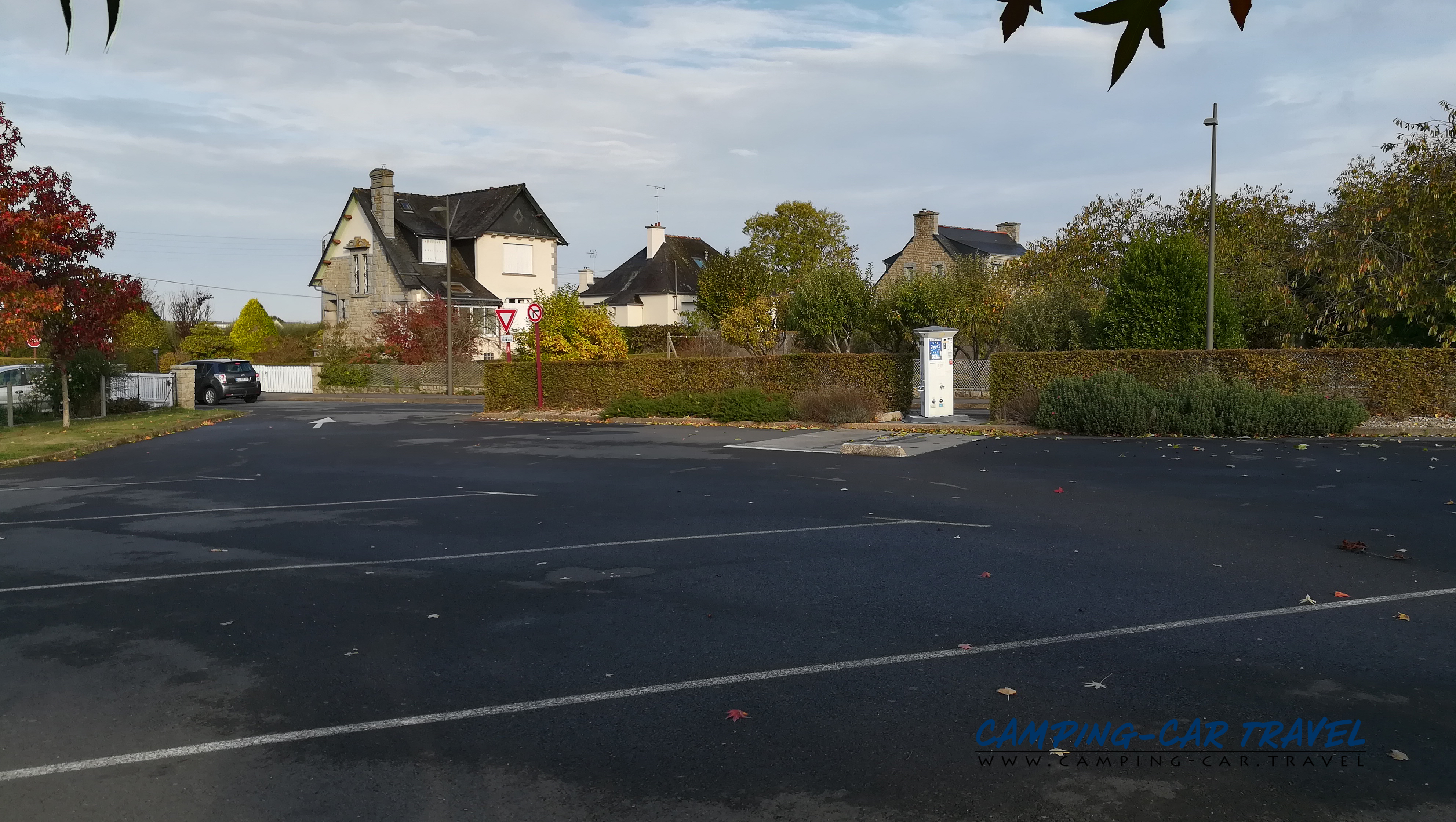 aire services camping car Lanvallay Côte-d'Armor Bretagne