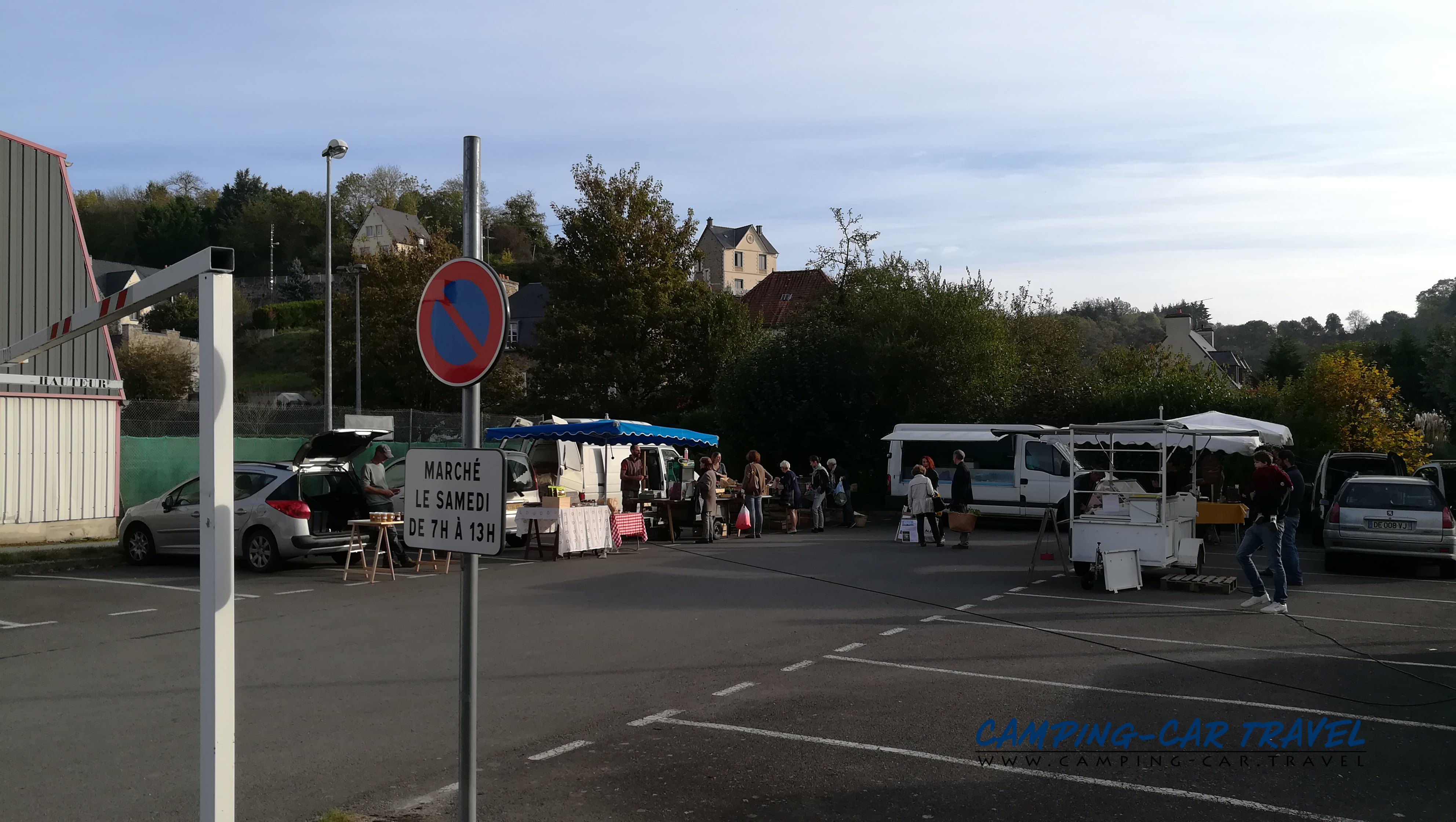 aire services camping car Léhon Dinan Côte-d'Armor Bretagne