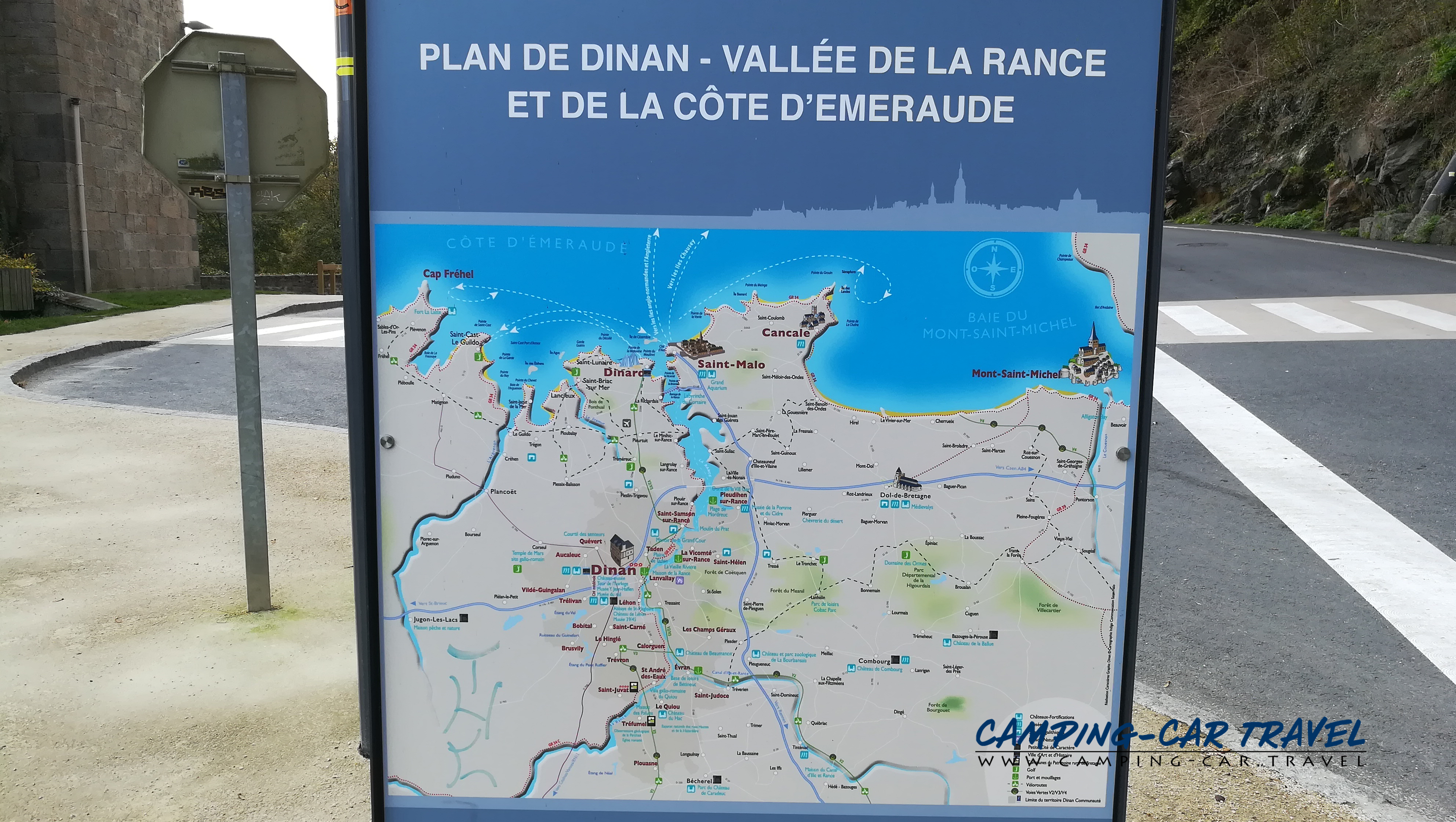 aire services camping car Léhon Dinan Côte-d'Armor Bretagne