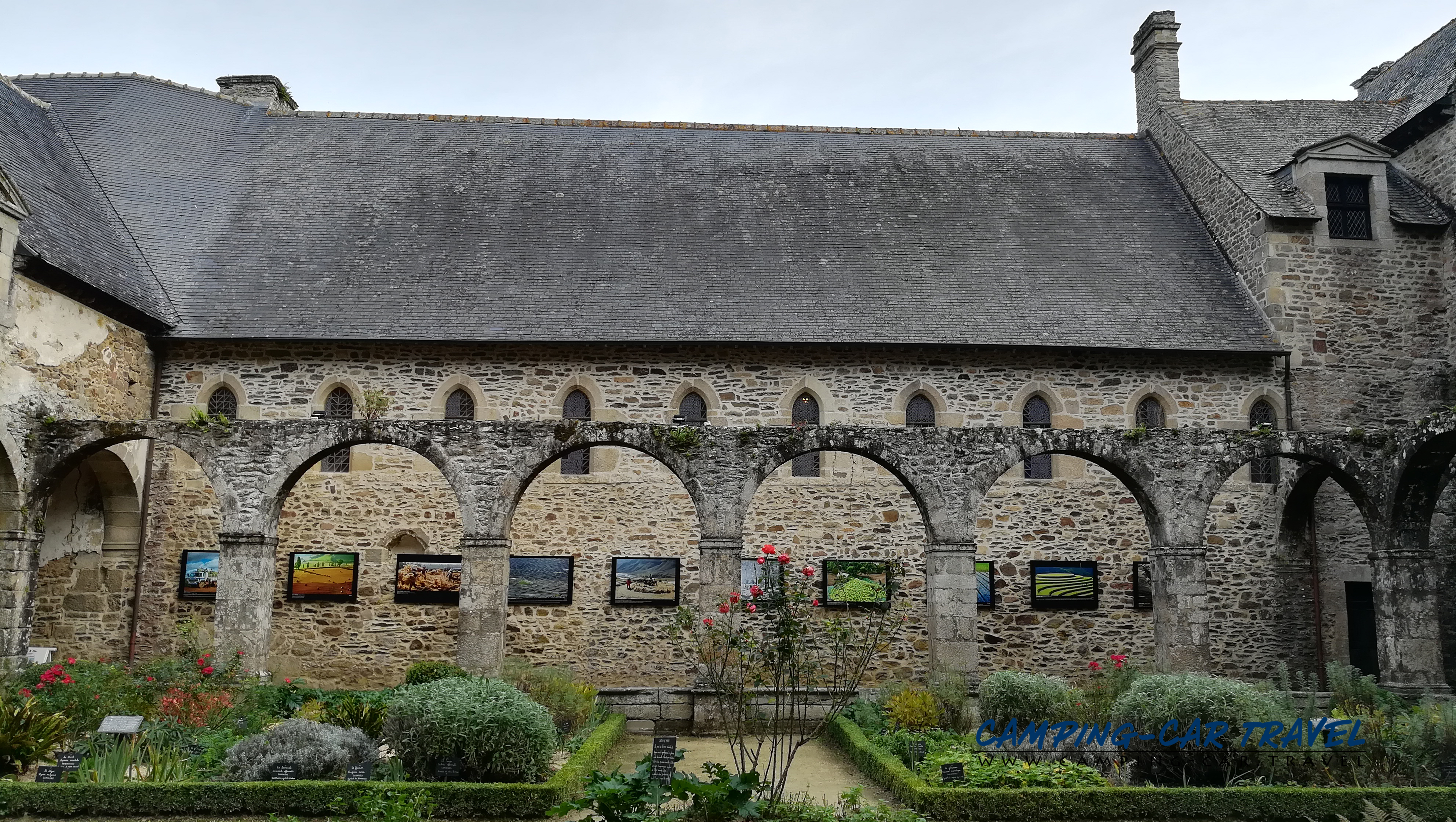 aire services camping car Léhon Dinan Côte-d'Armor Bretagne