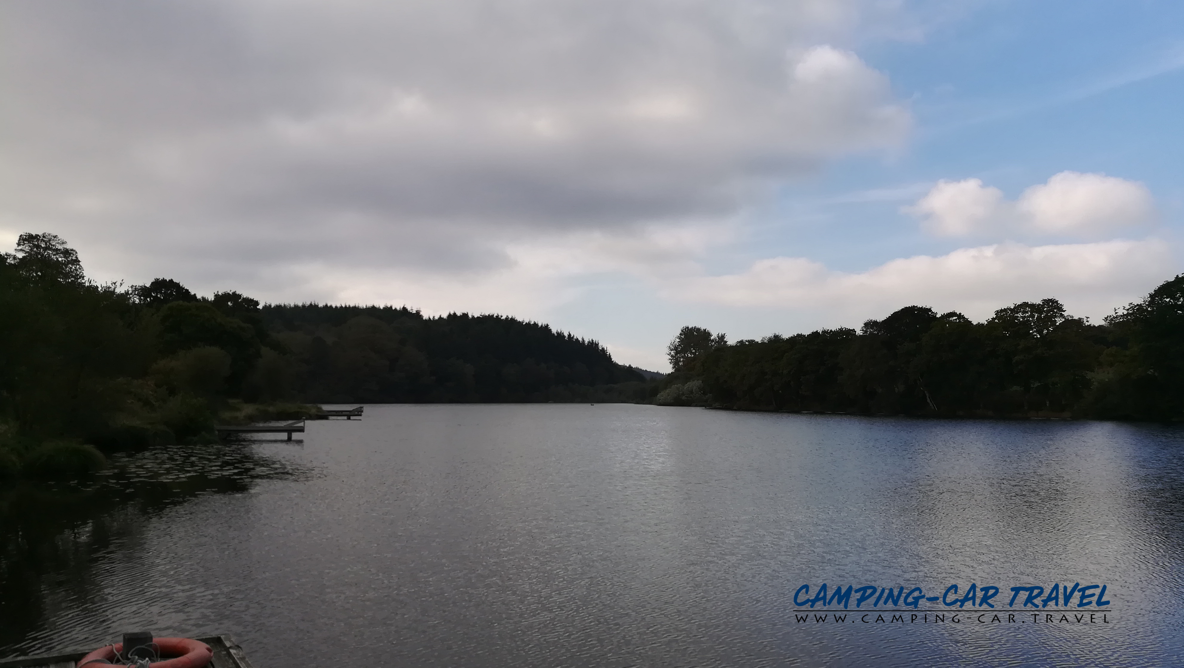 aire services camping car étang-neuf Saint-Connan Côtes-d'Armor Bretagne