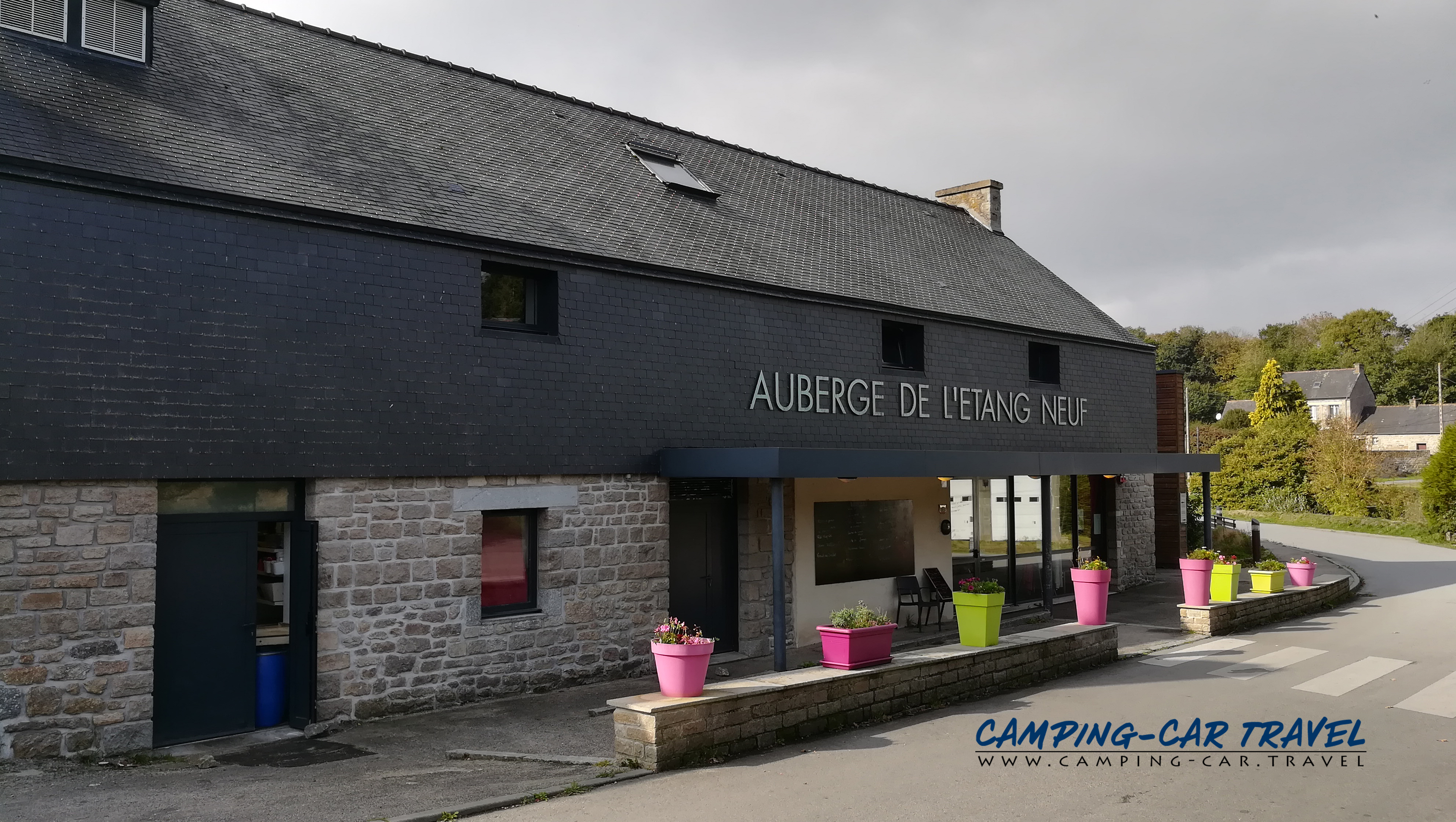 aire services camping car étang-neuf Saint-Connan Côtes-d'Armor Bretagne