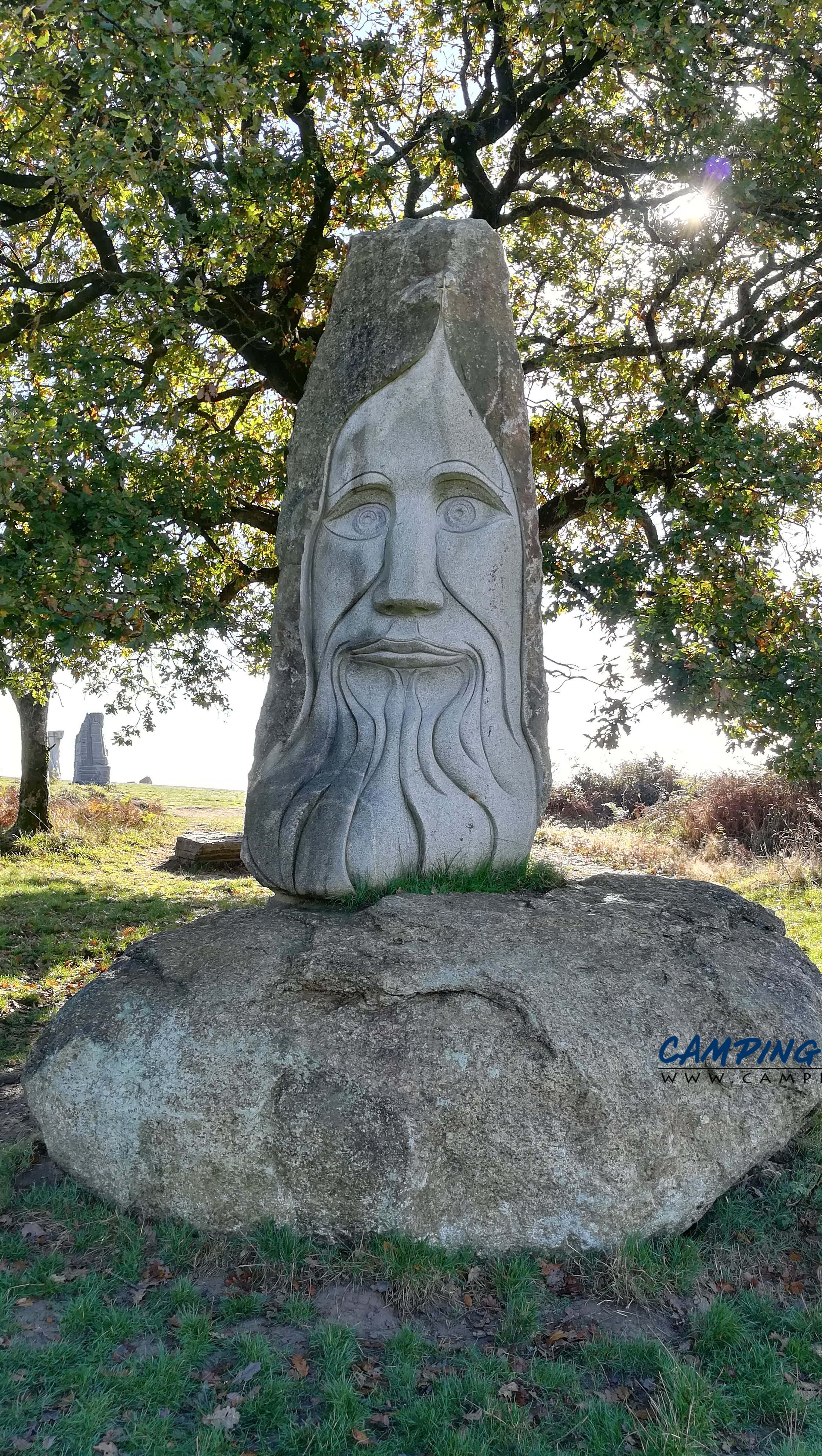 statues la vallée des saints colline de Quenequillec Finistère Bretagne