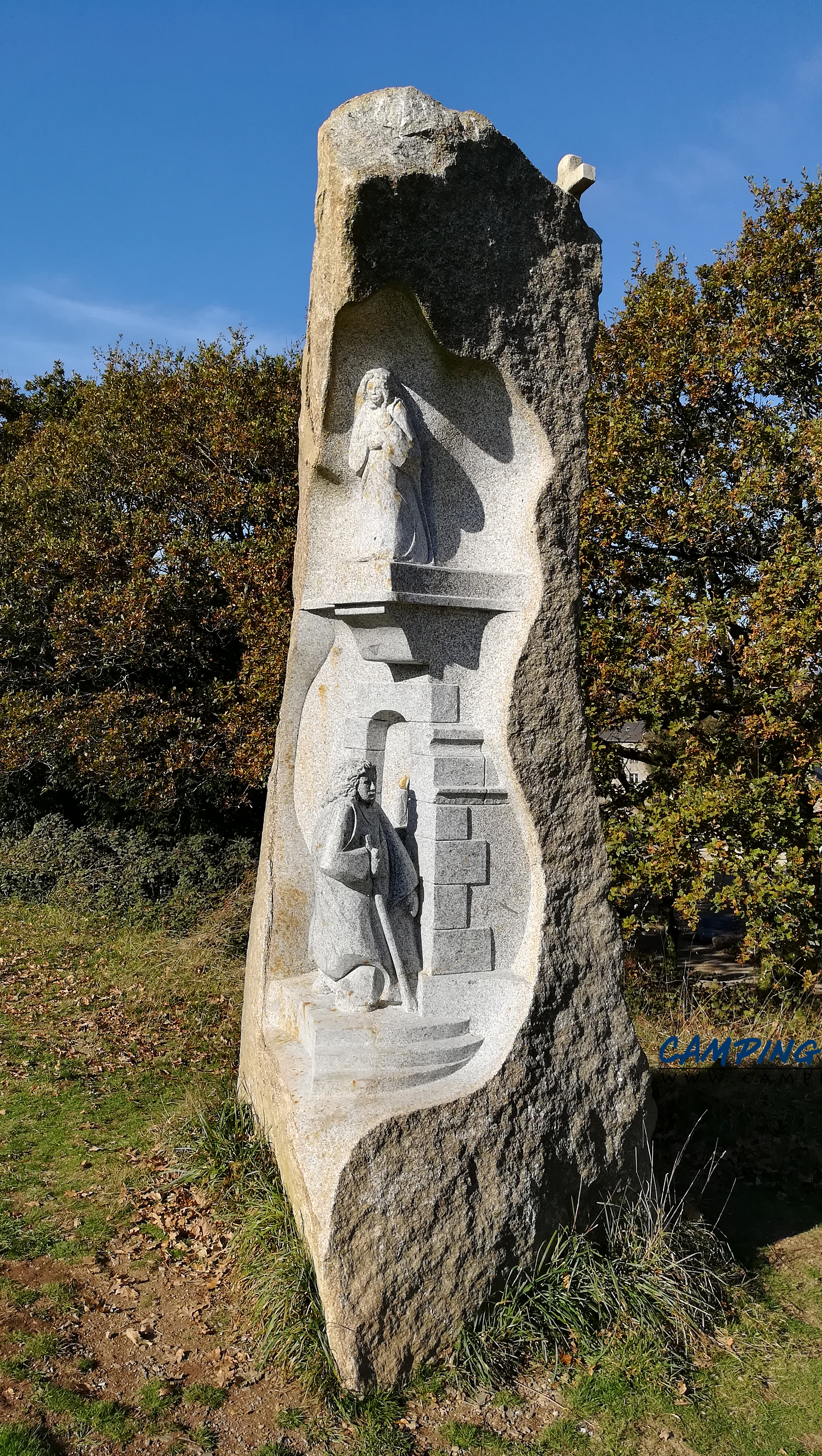 statues la vallée des saints colline de Quenequillec Finistère Bretagne