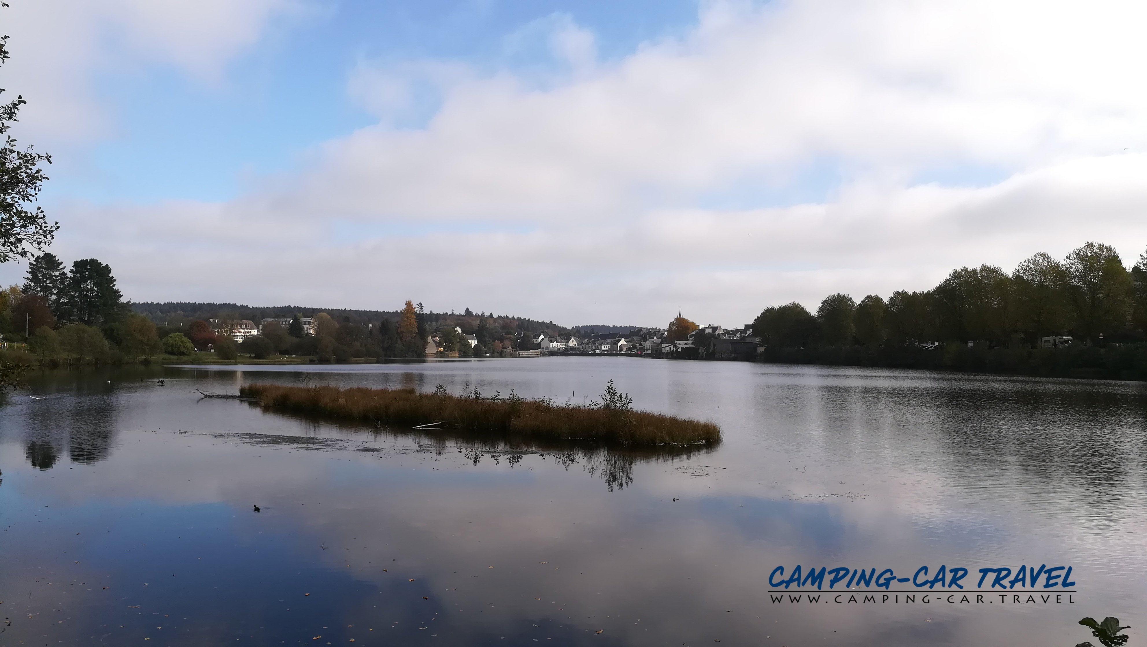 aire services camping car Huelgoat Finistère Bretagne