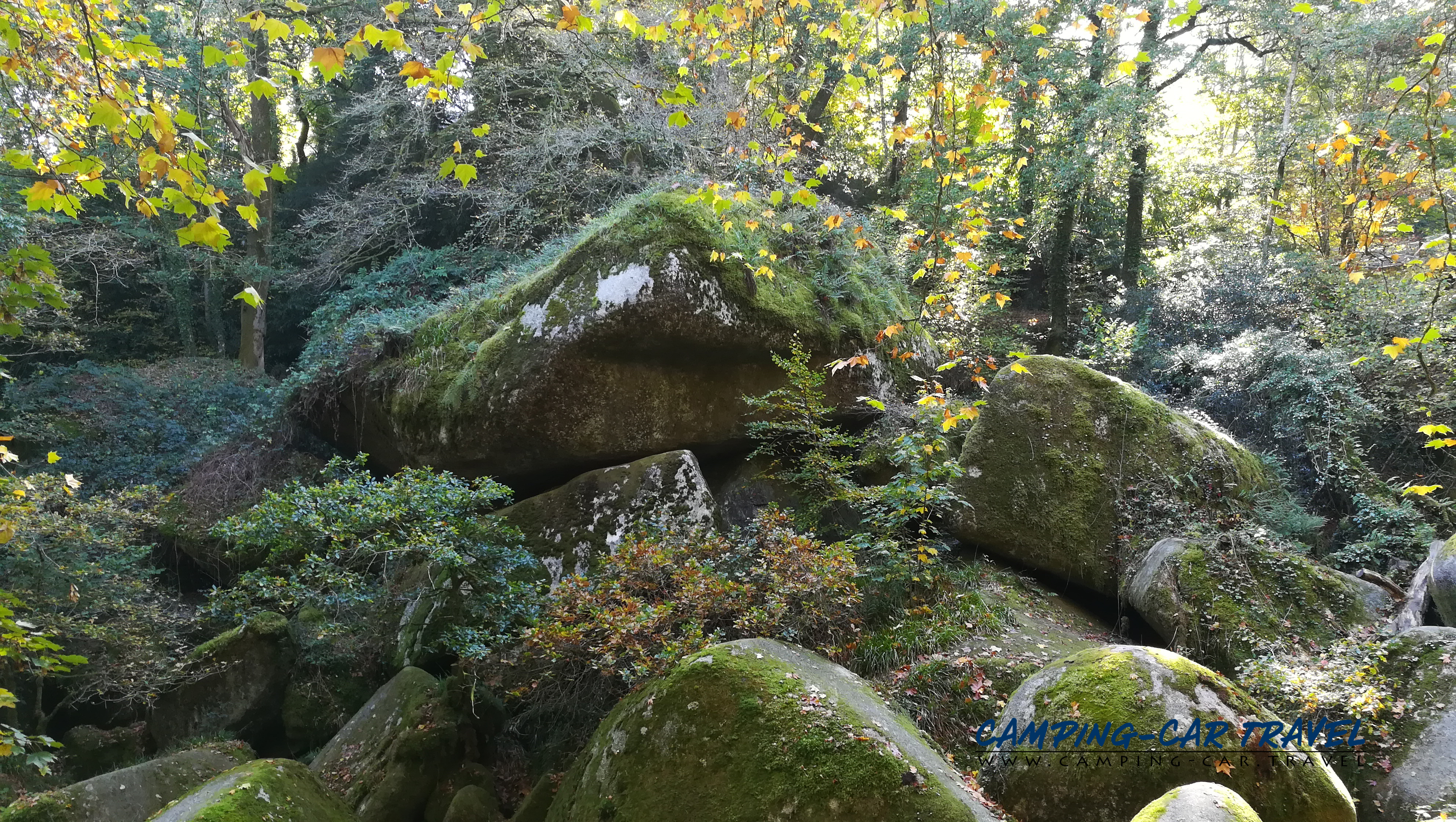 aire services camping car Huelgoat Finistère Bretagne