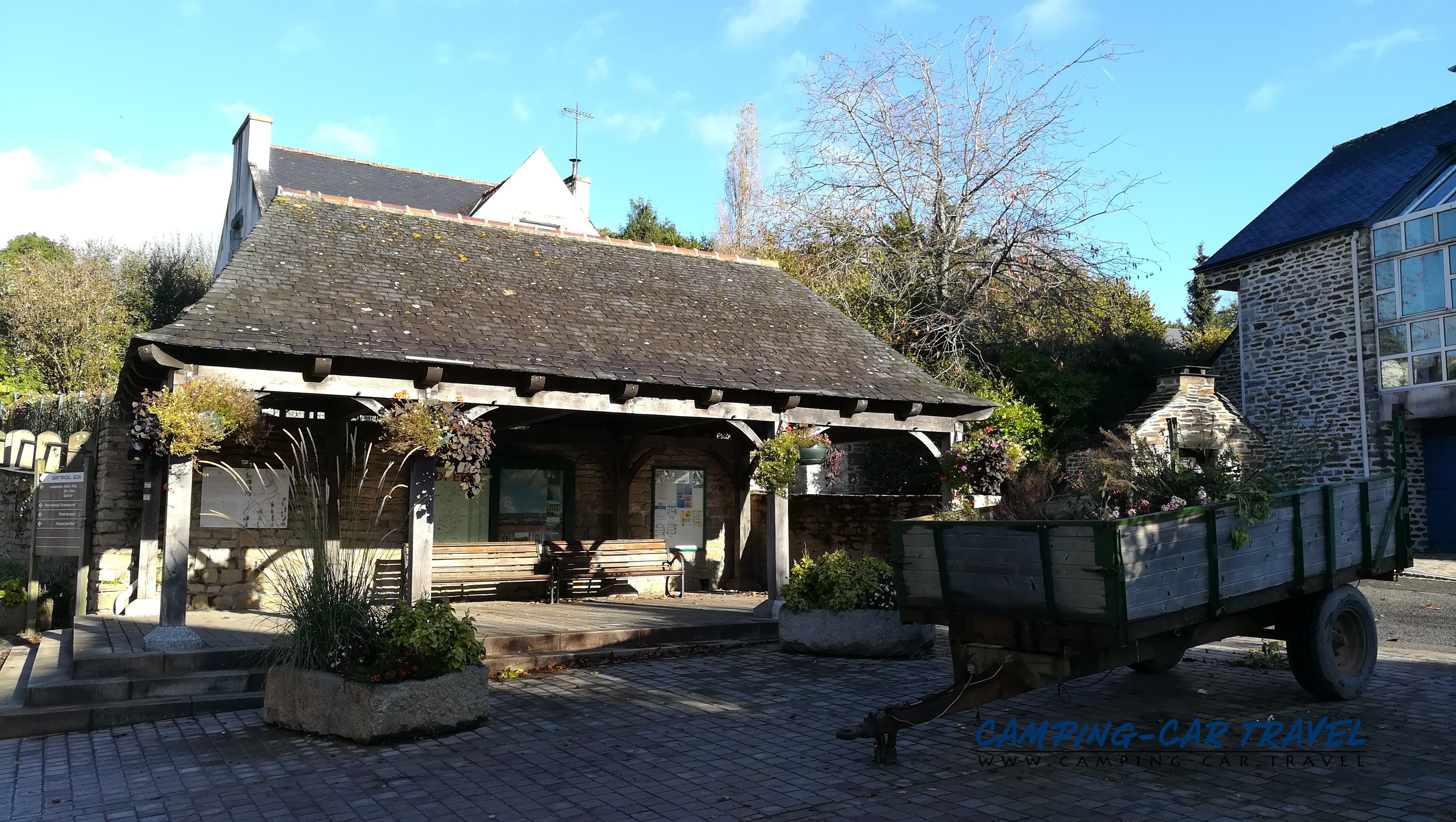 aire services camping car Lopérec Finistère Bretagne