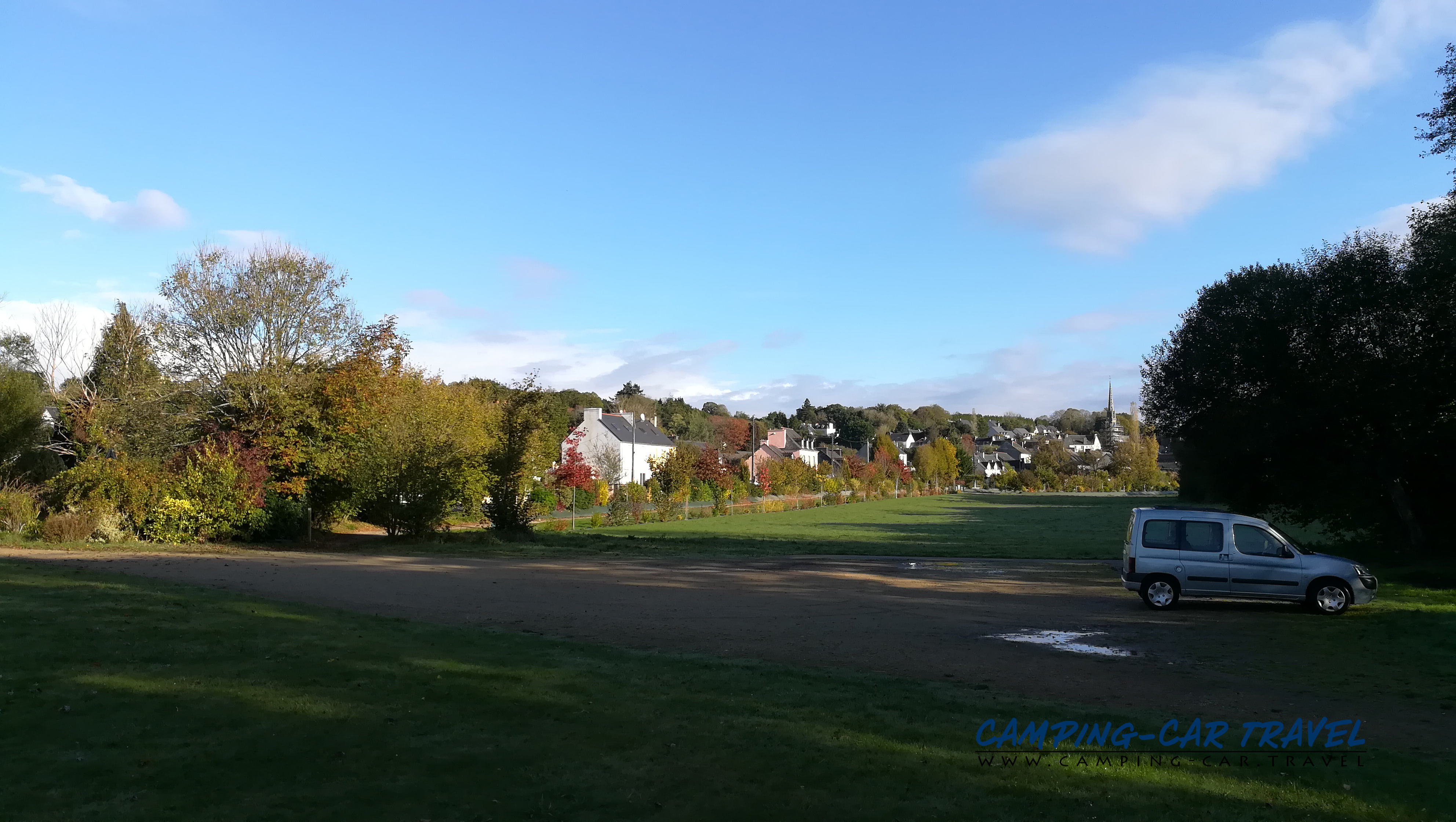 aire services camping car Lopérec Finistère Bretagne